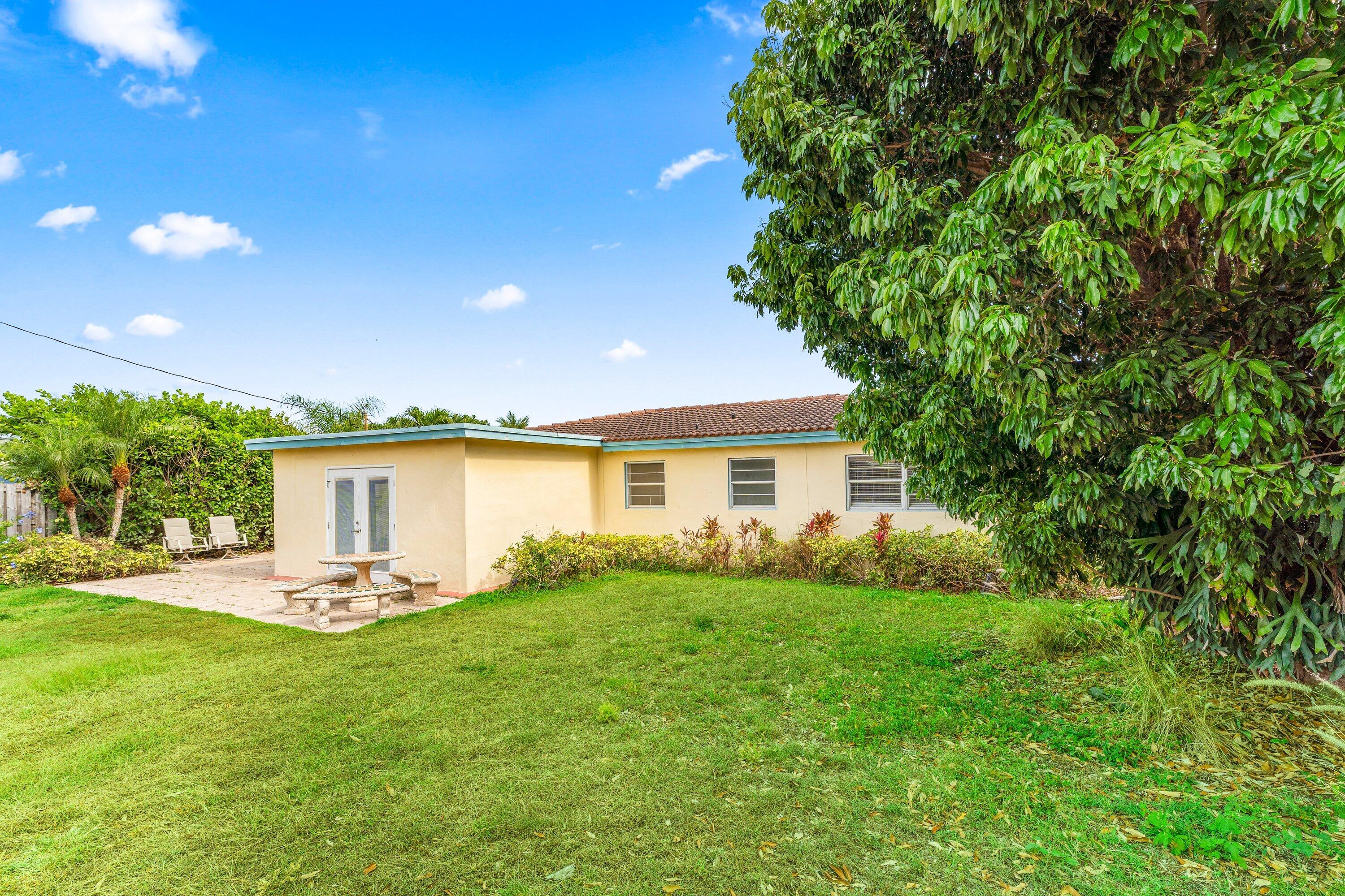 360 NE 23rd Way