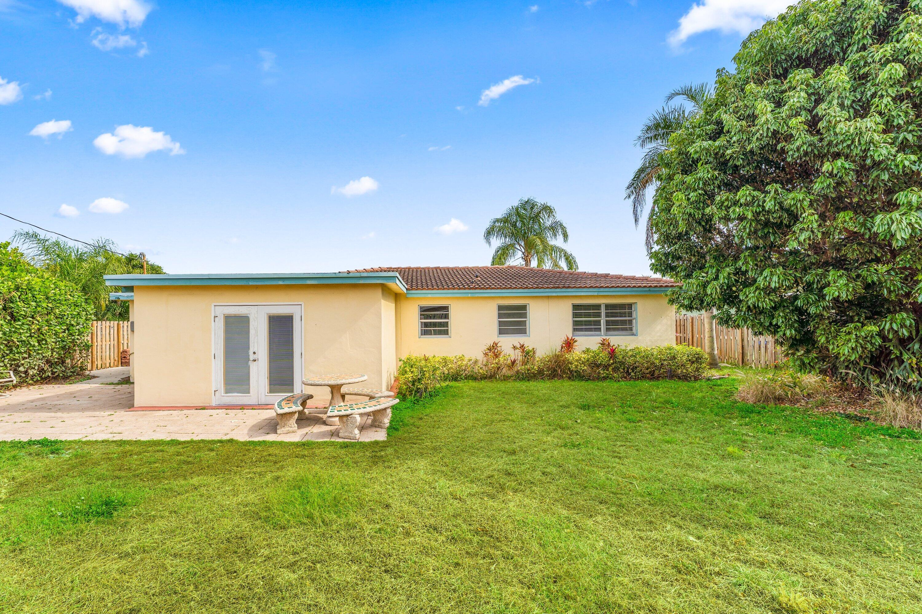 360 NE 23rd Way