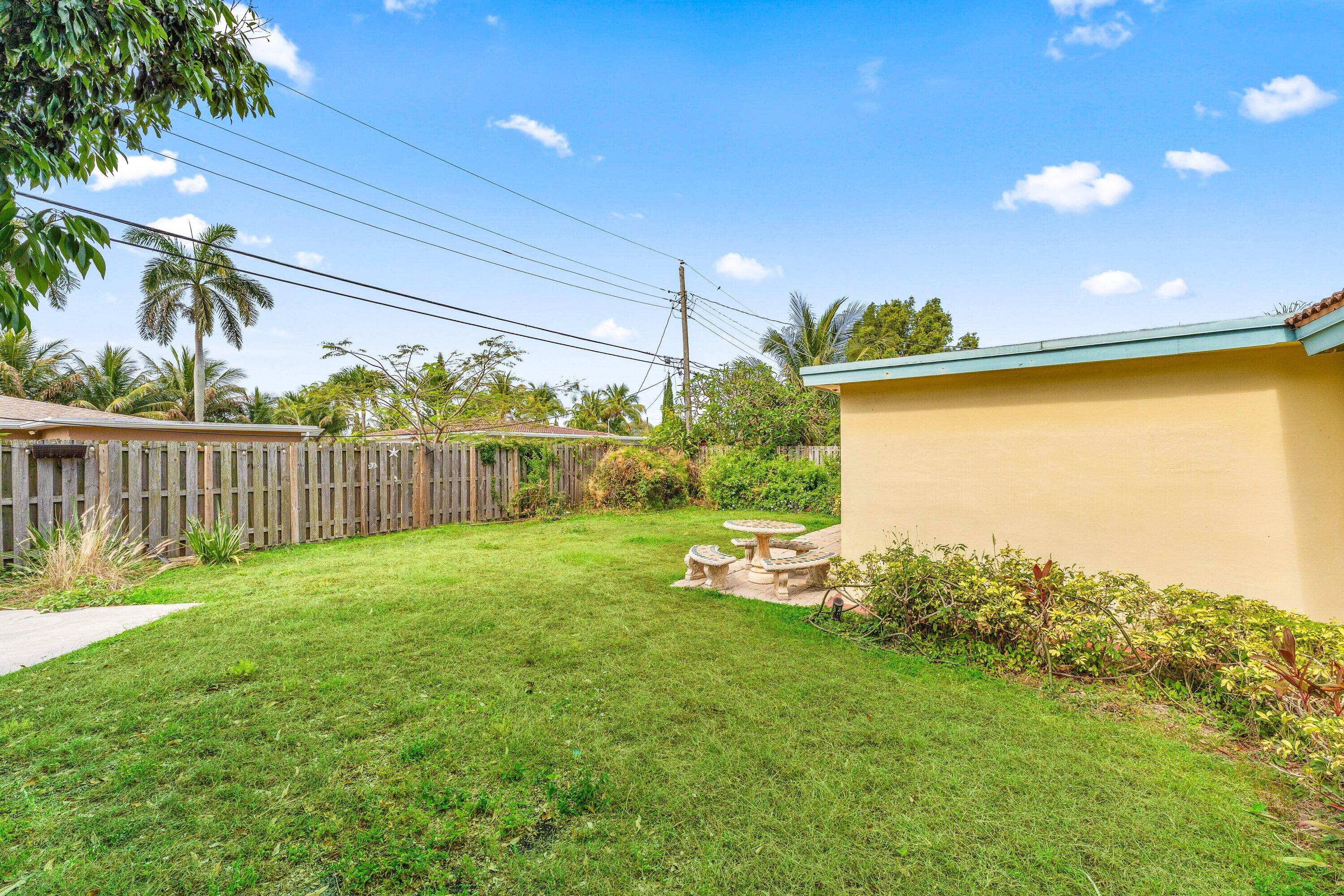 360 NE 23rd Way
