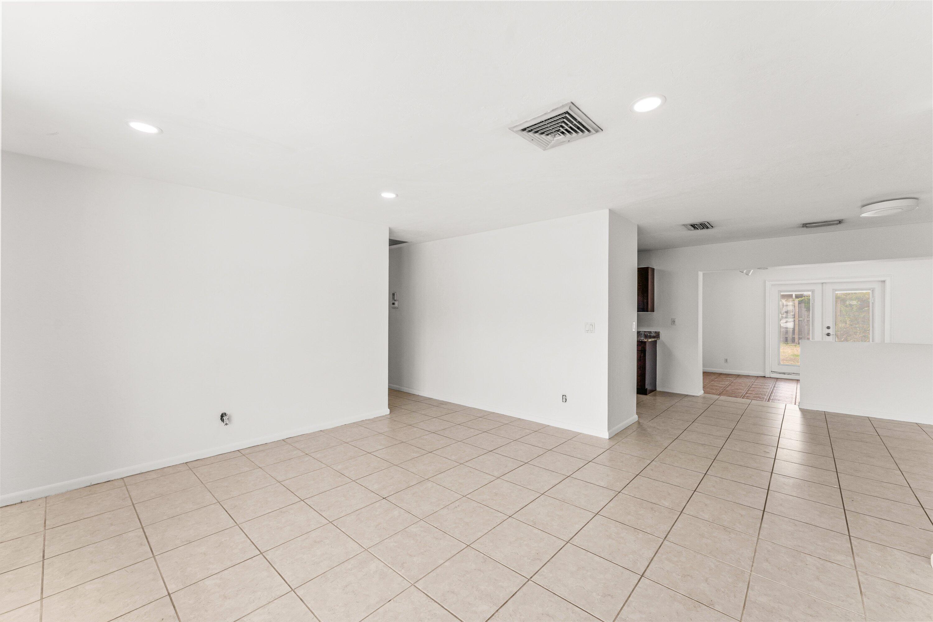 360 NE 23rd Way