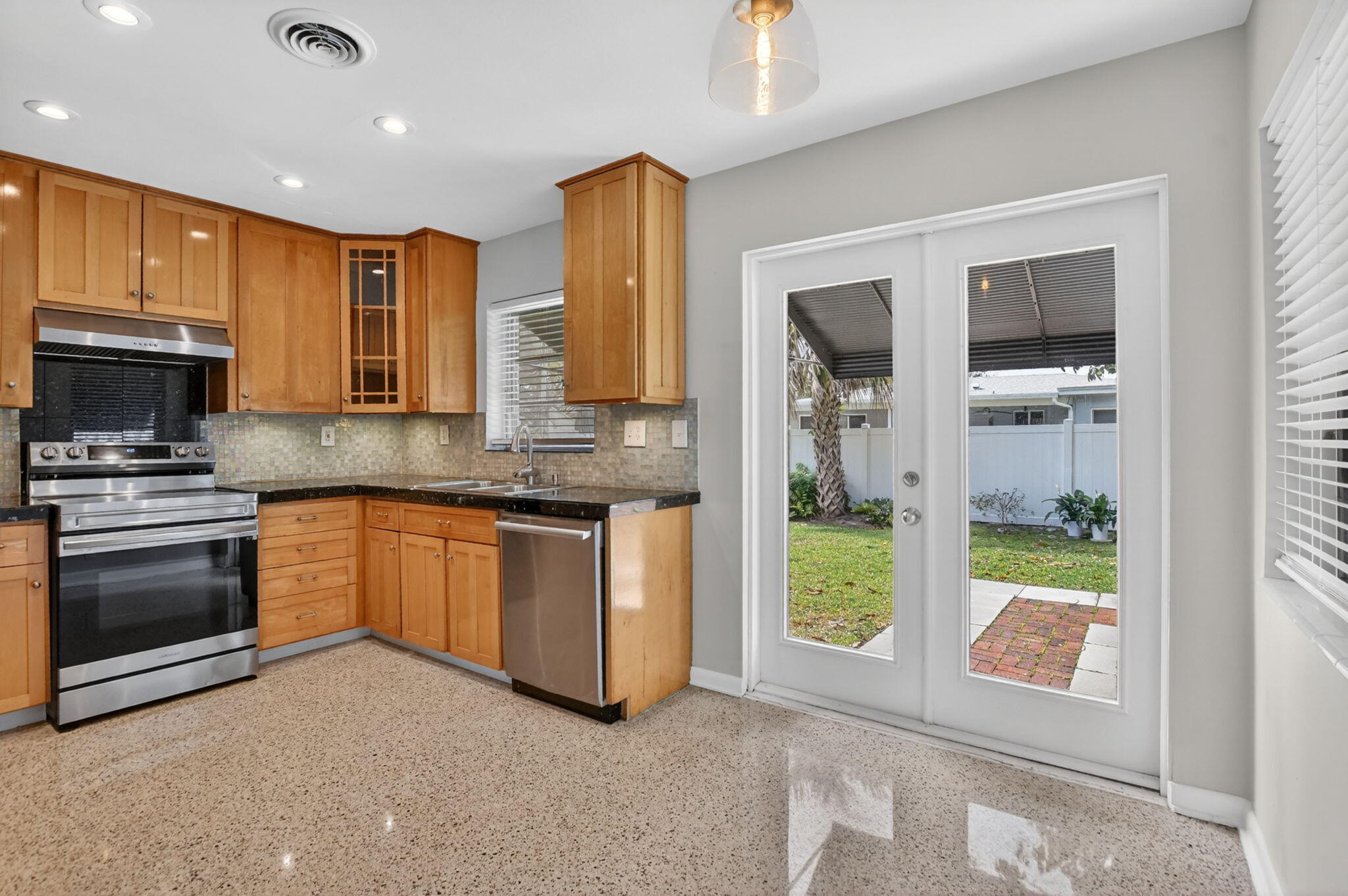 456 NE 28th Terrace
