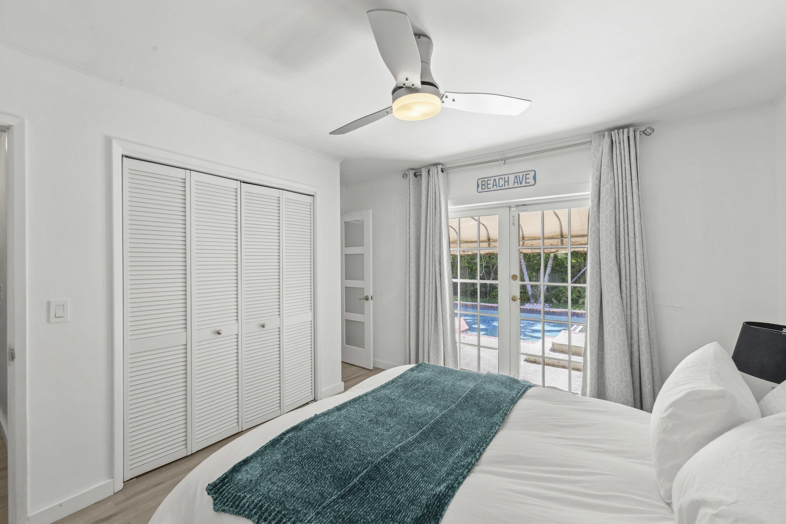 2136 NE 4th Court