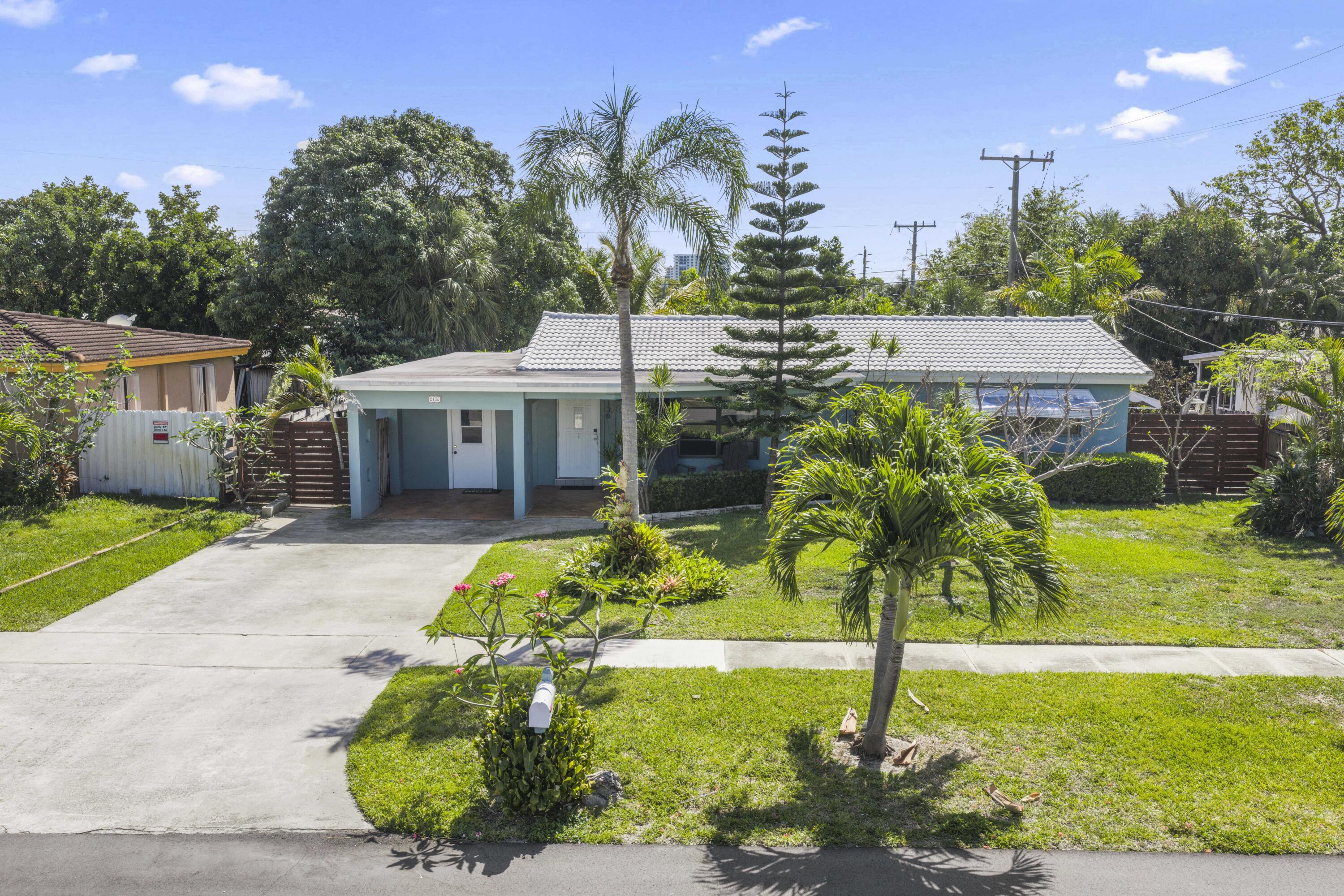 2136 NE 4th Court