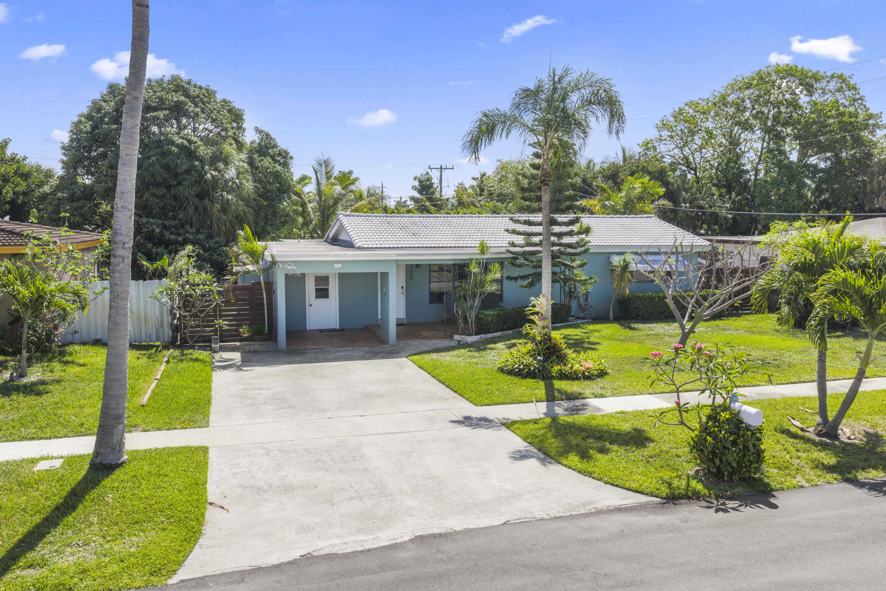 2136 NE 4th Court