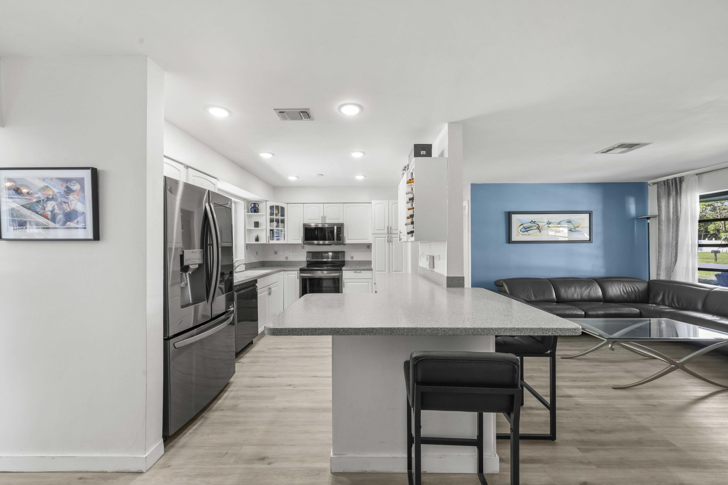 2136 NE 4th Court