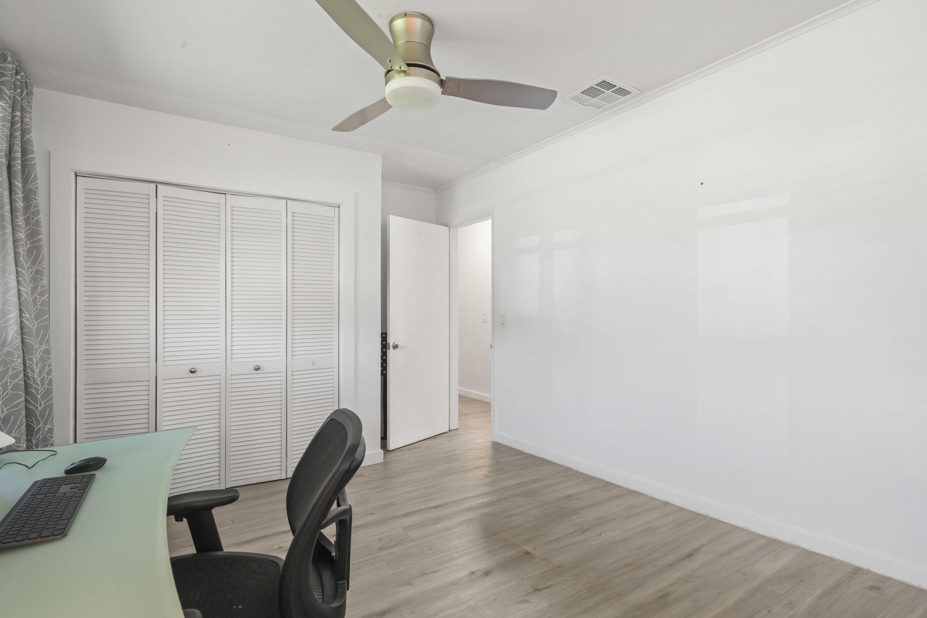 2136 NE 4th Court