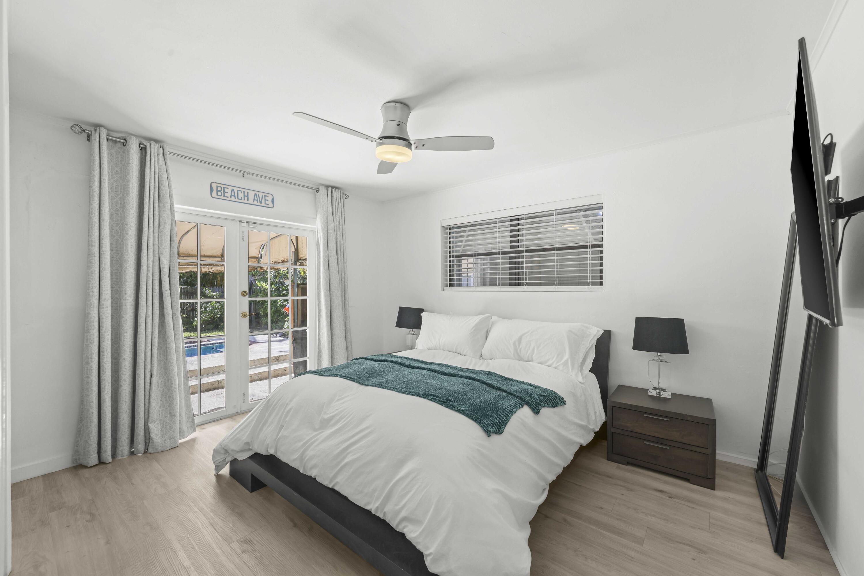 2136 NE 4th Court