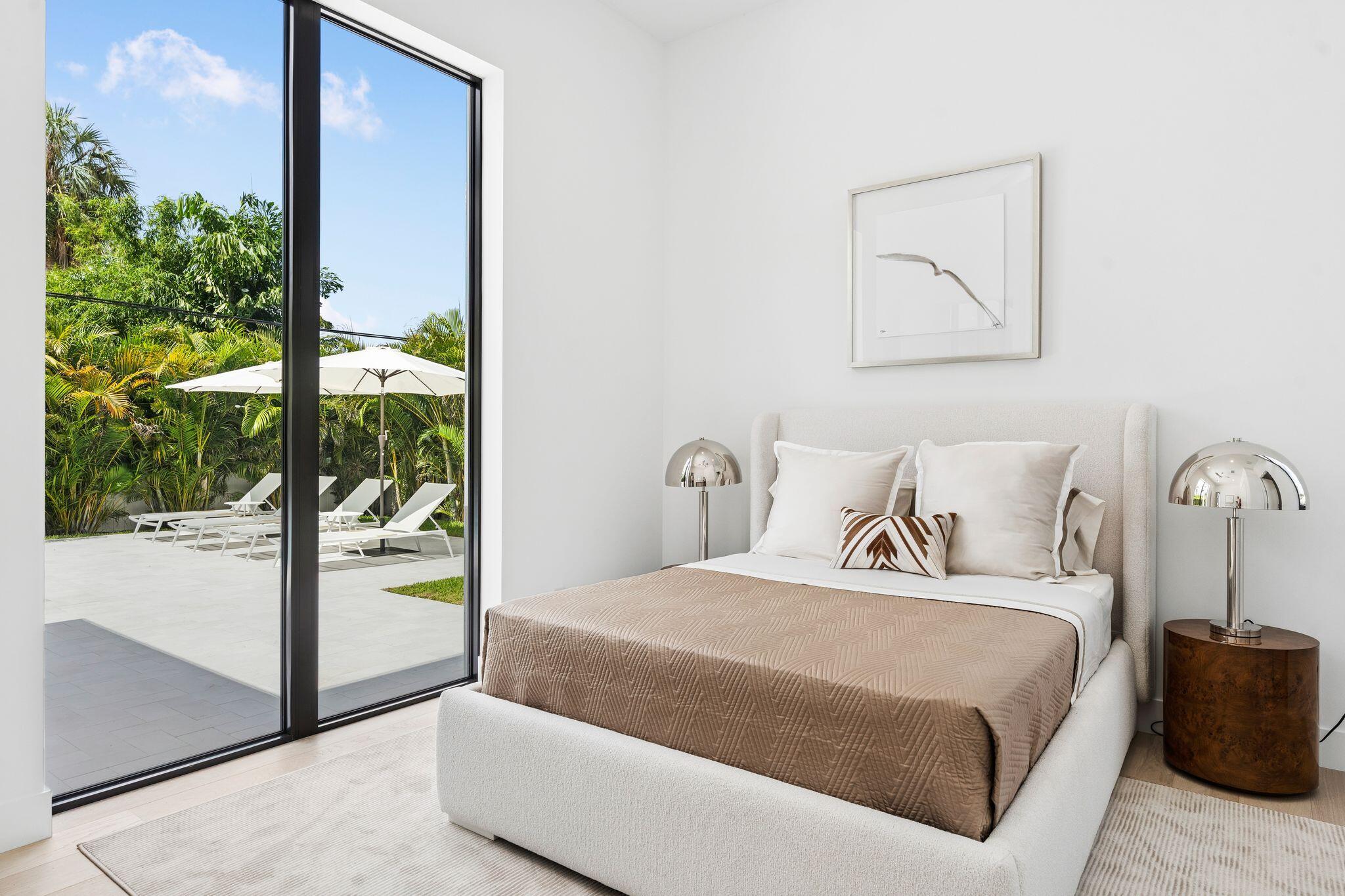 1040 NW 6th Terrace