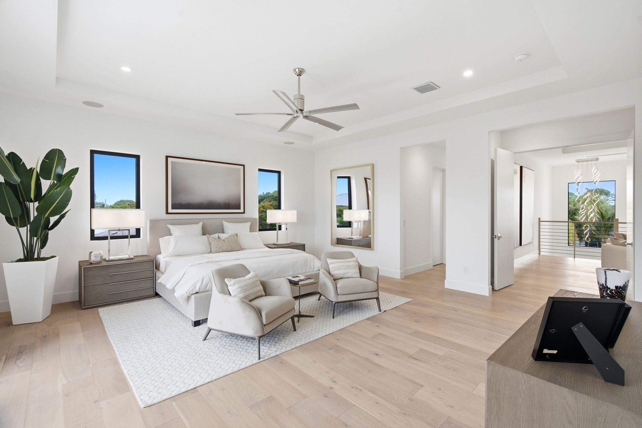261 NW 8th Street