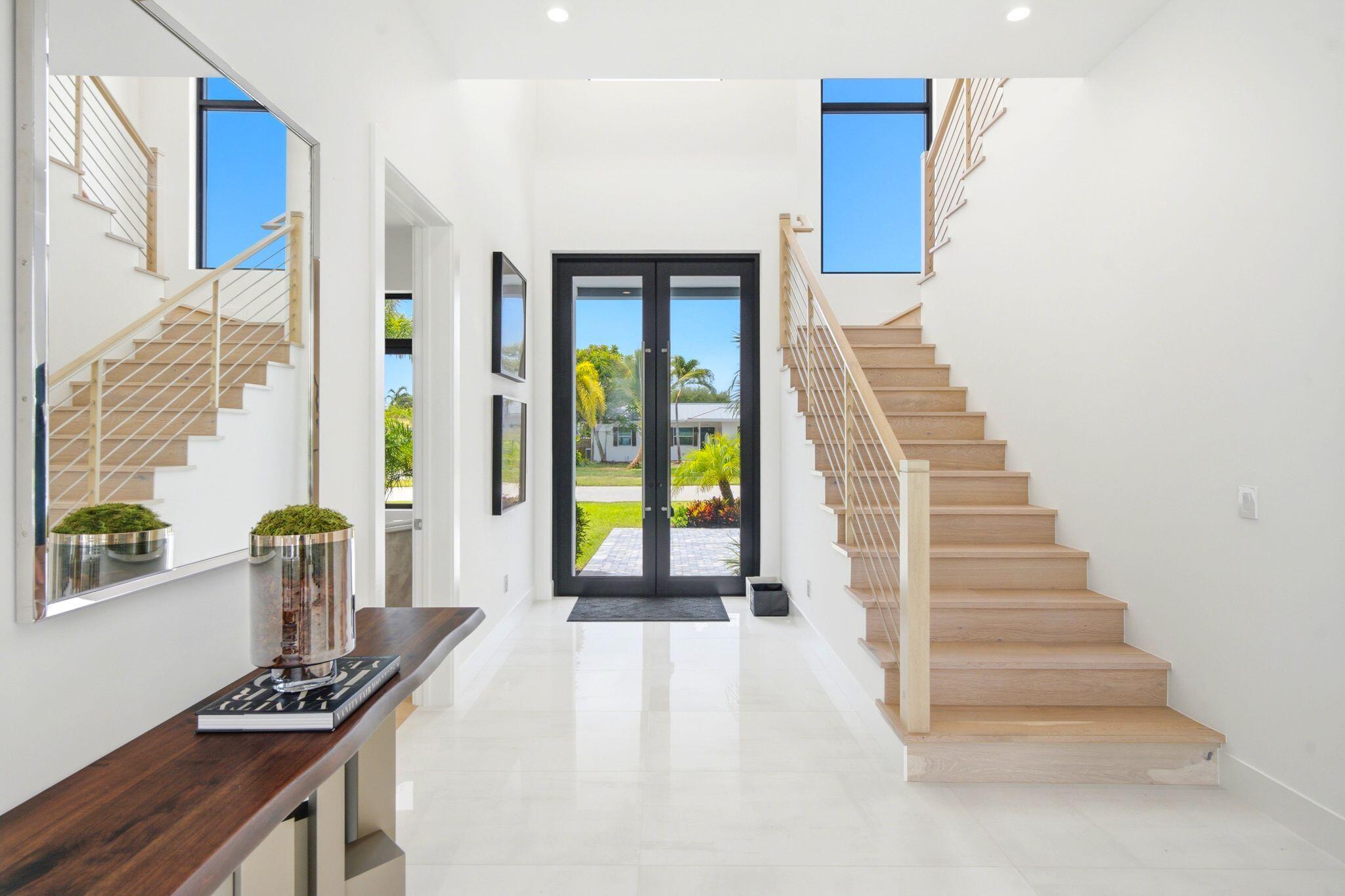261 NW 8th Street