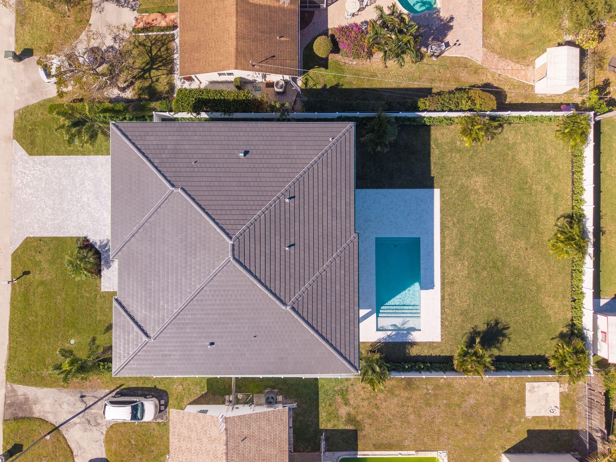 261 NW 8th Street