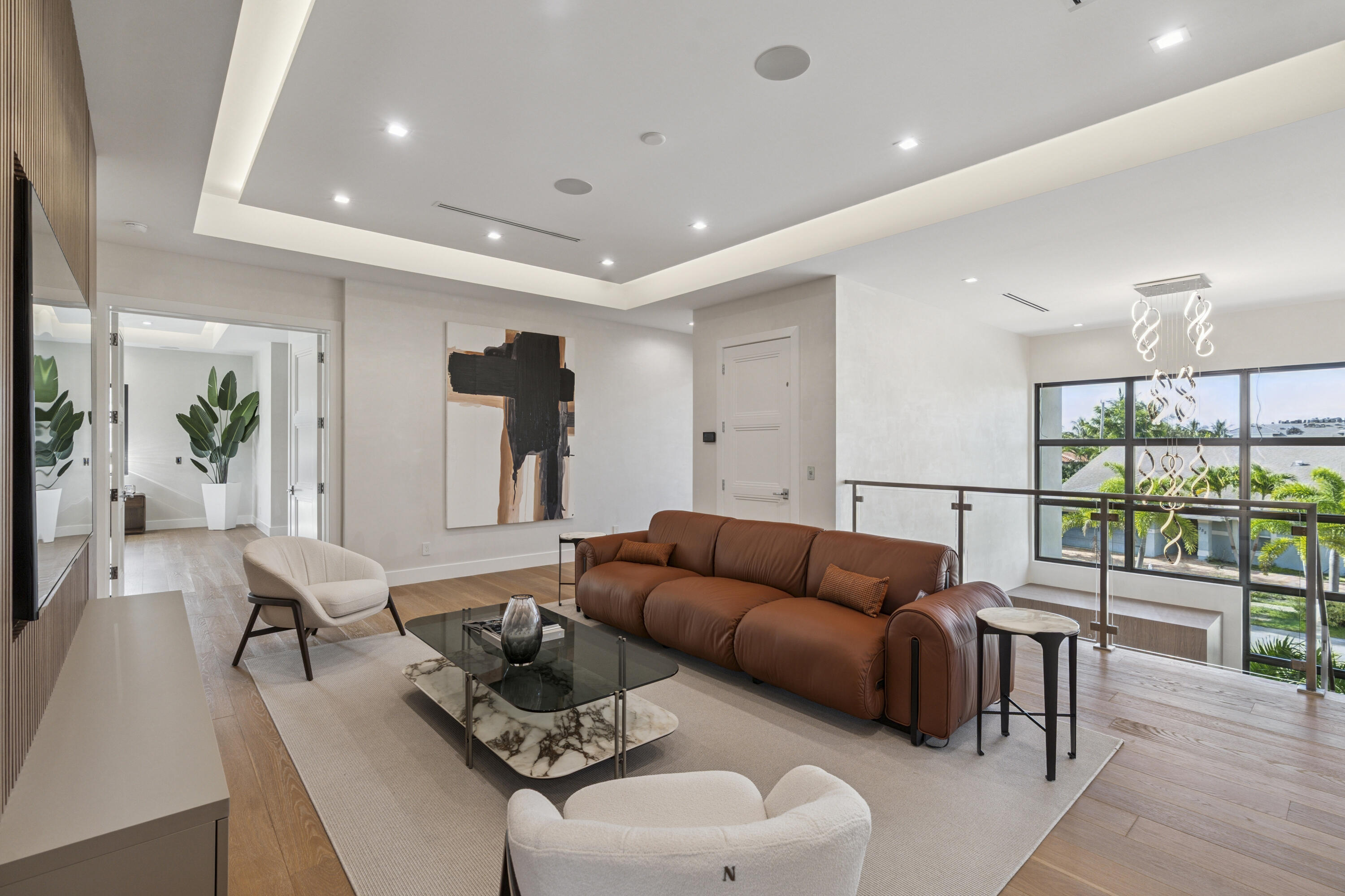 255 NE 3rd Street