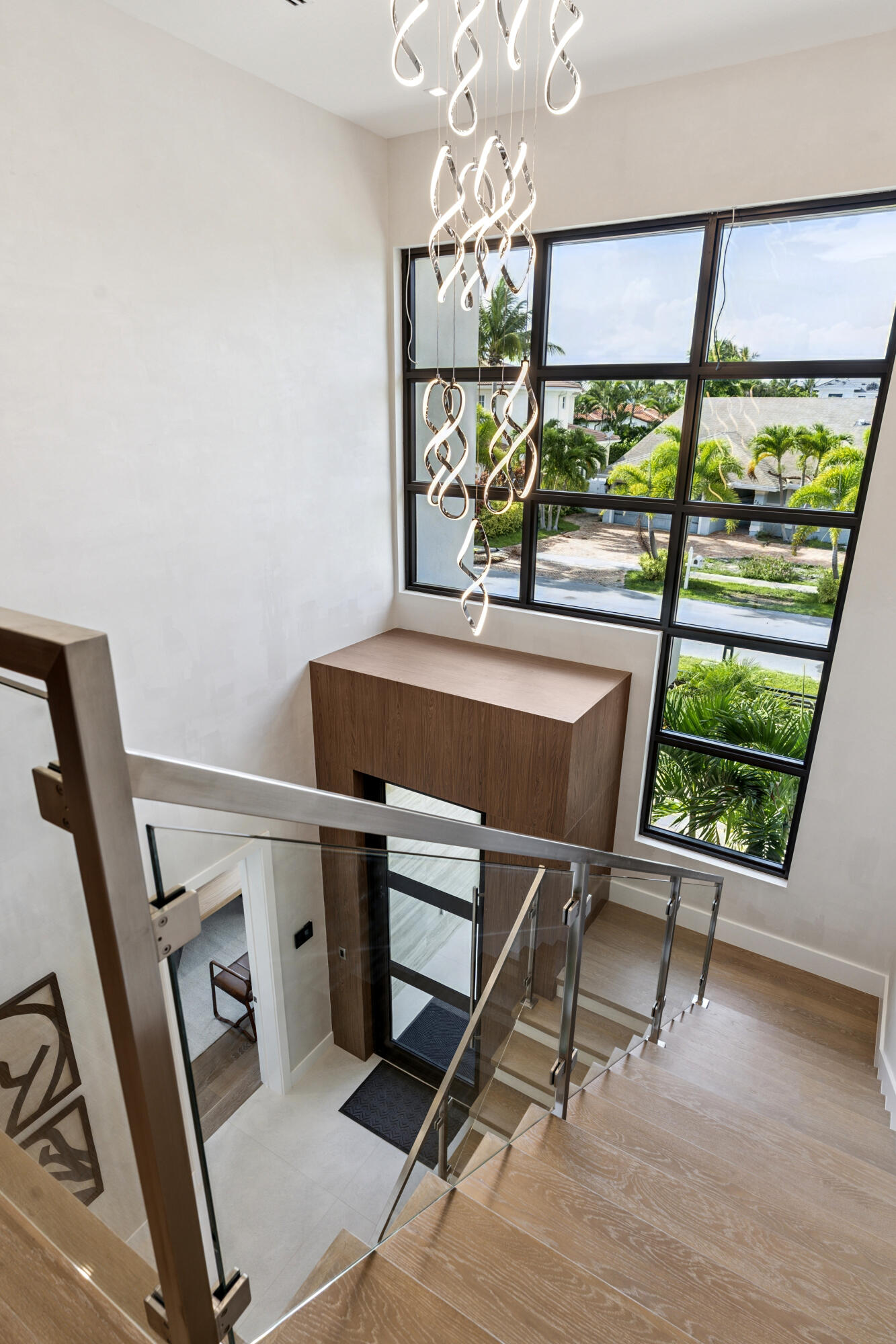 255 NE 3rd Street
