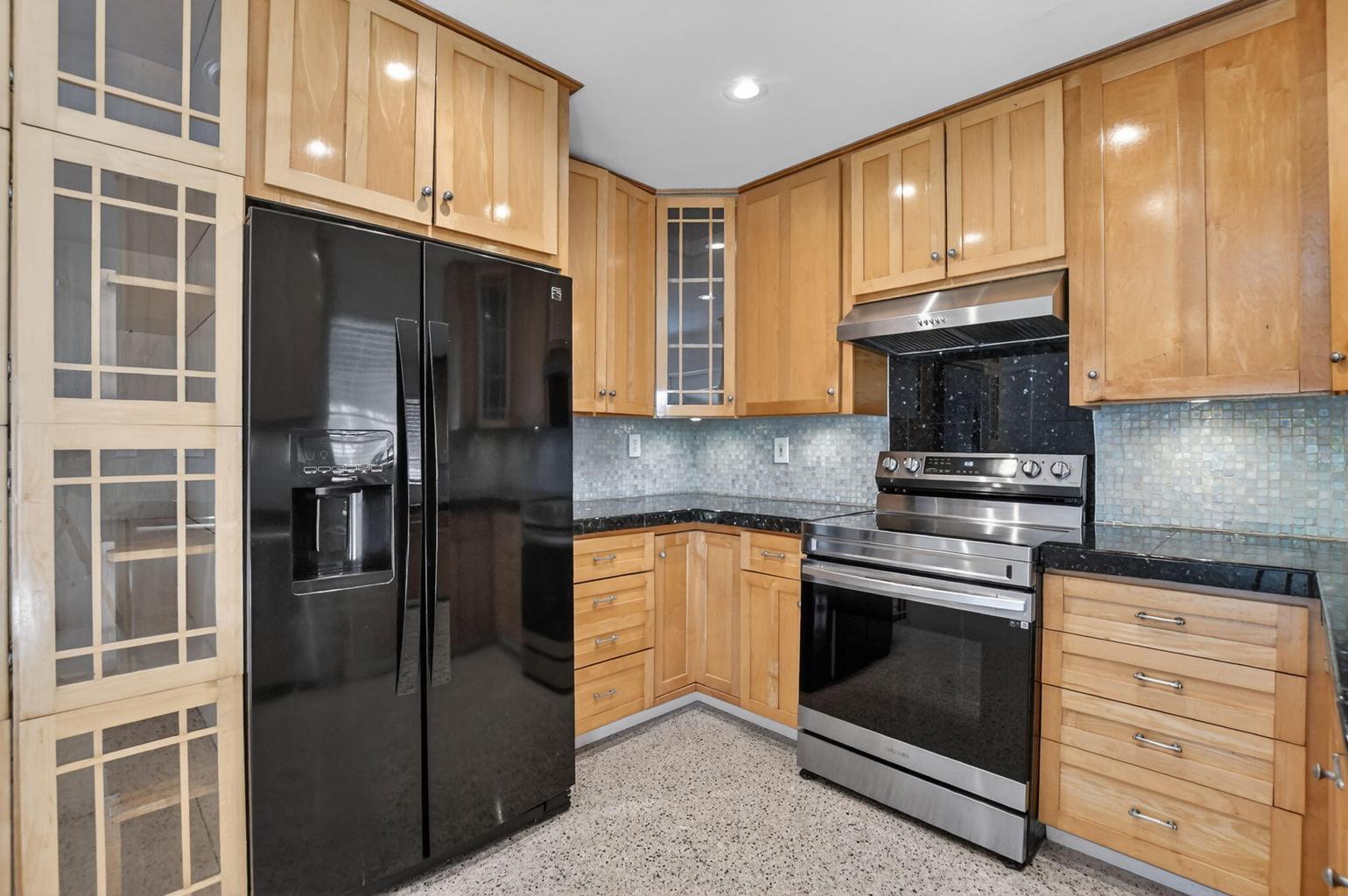 456 NE 28th Terrace