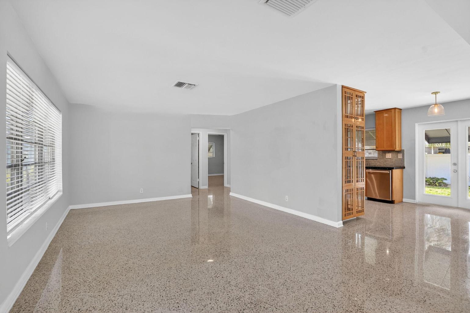456 NE 28th Terrace
