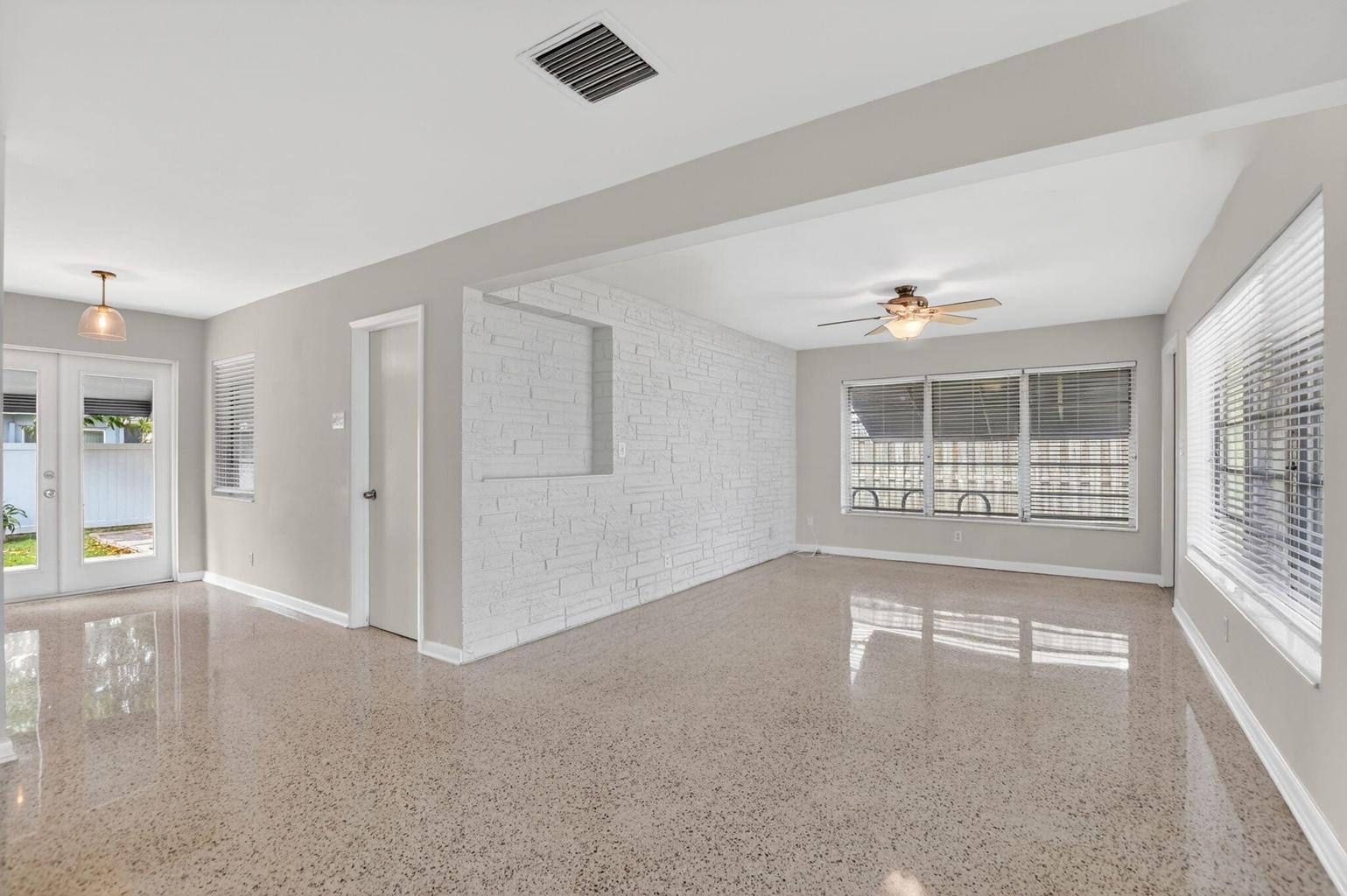 456 NE 28th Terrace