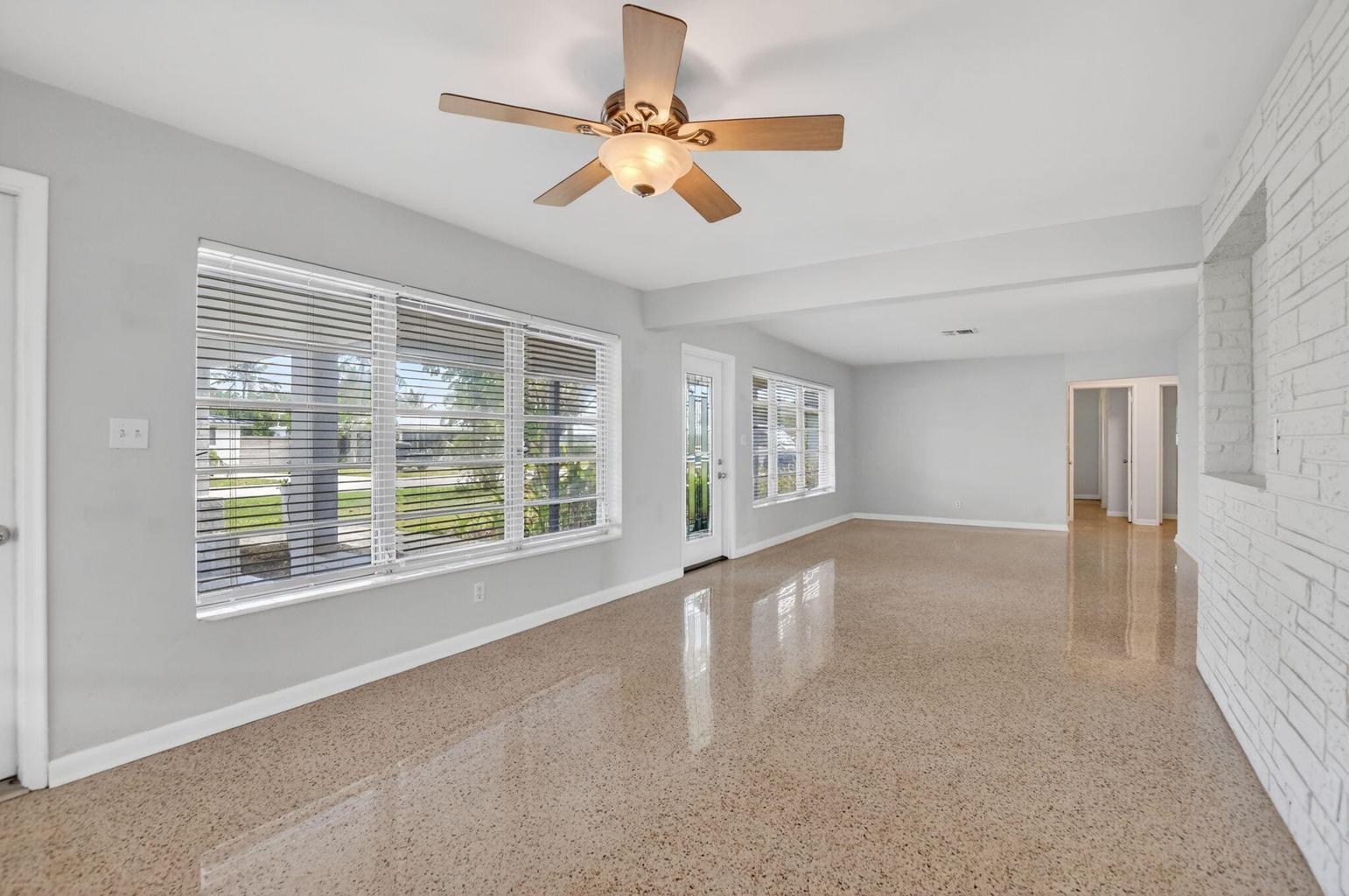 456 NE 28th Terrace