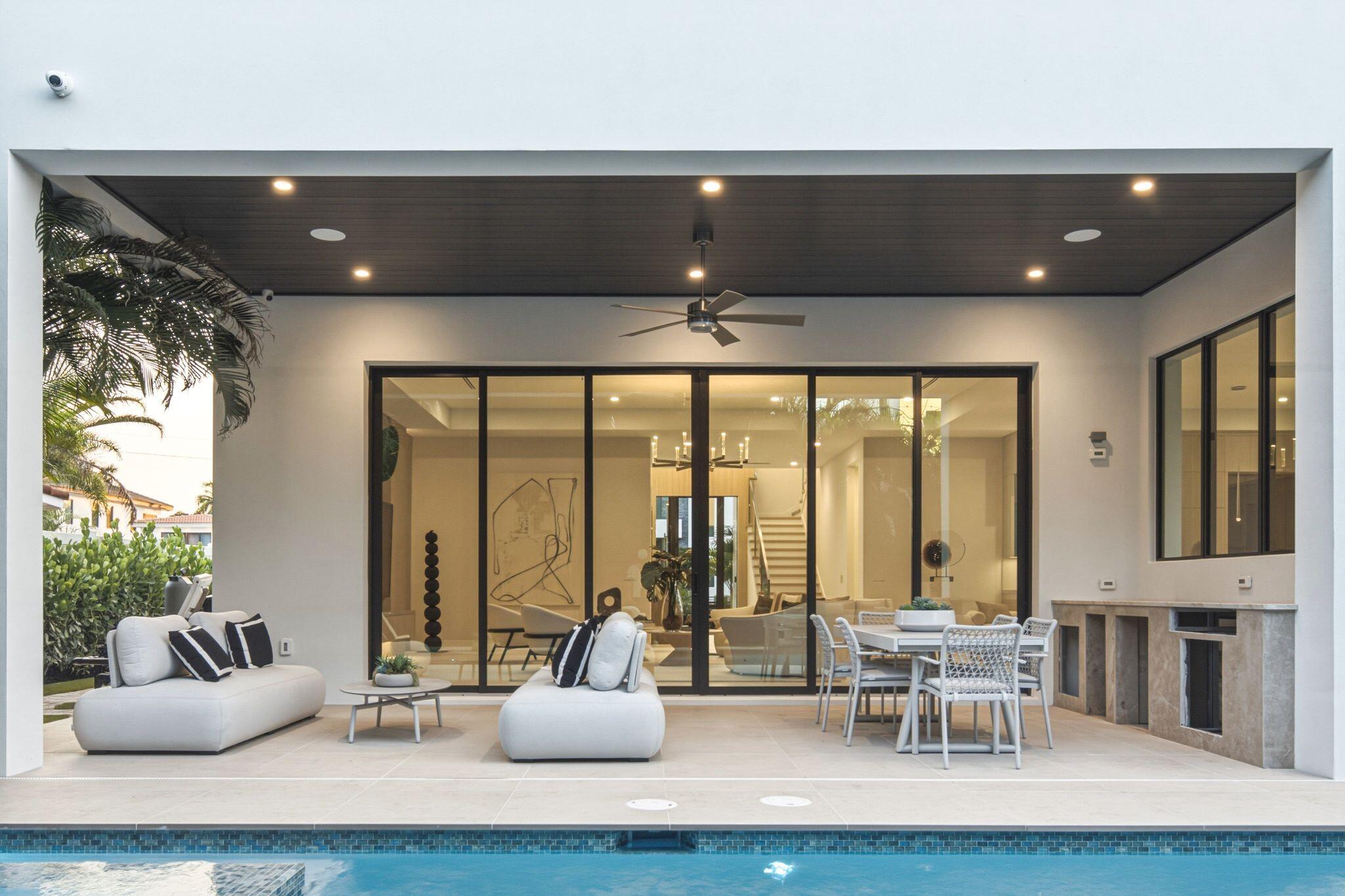 1300 NE 4TH Court