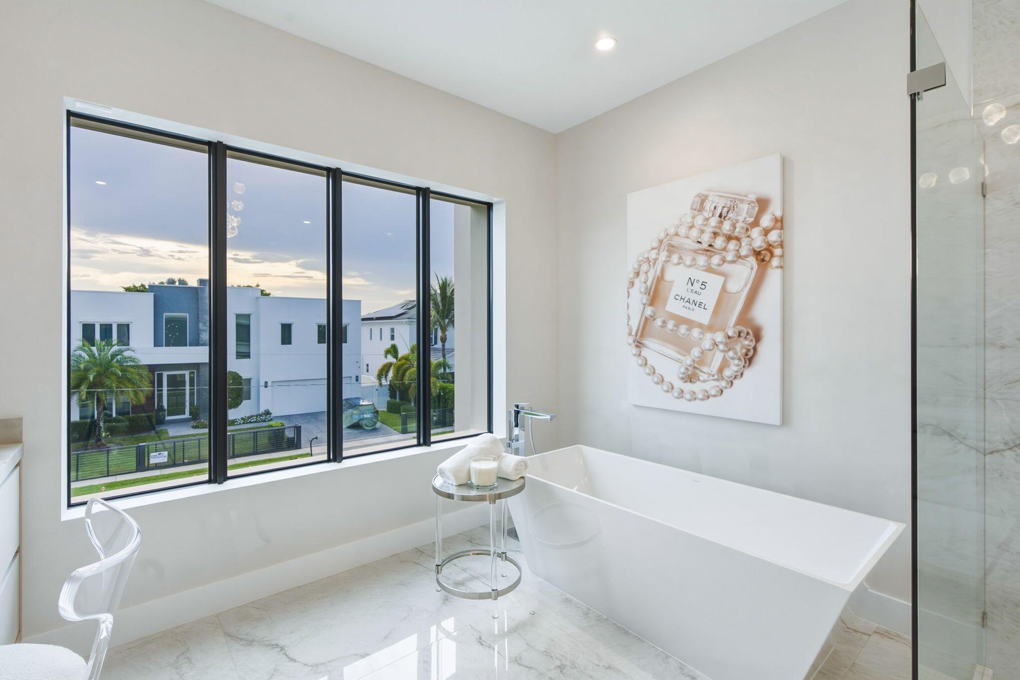 1300 NE 4TH Court