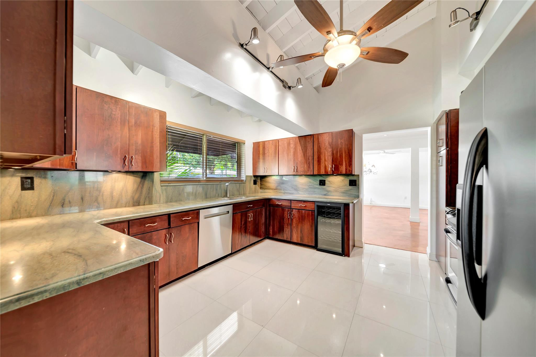 2524 NE 26th Terrace