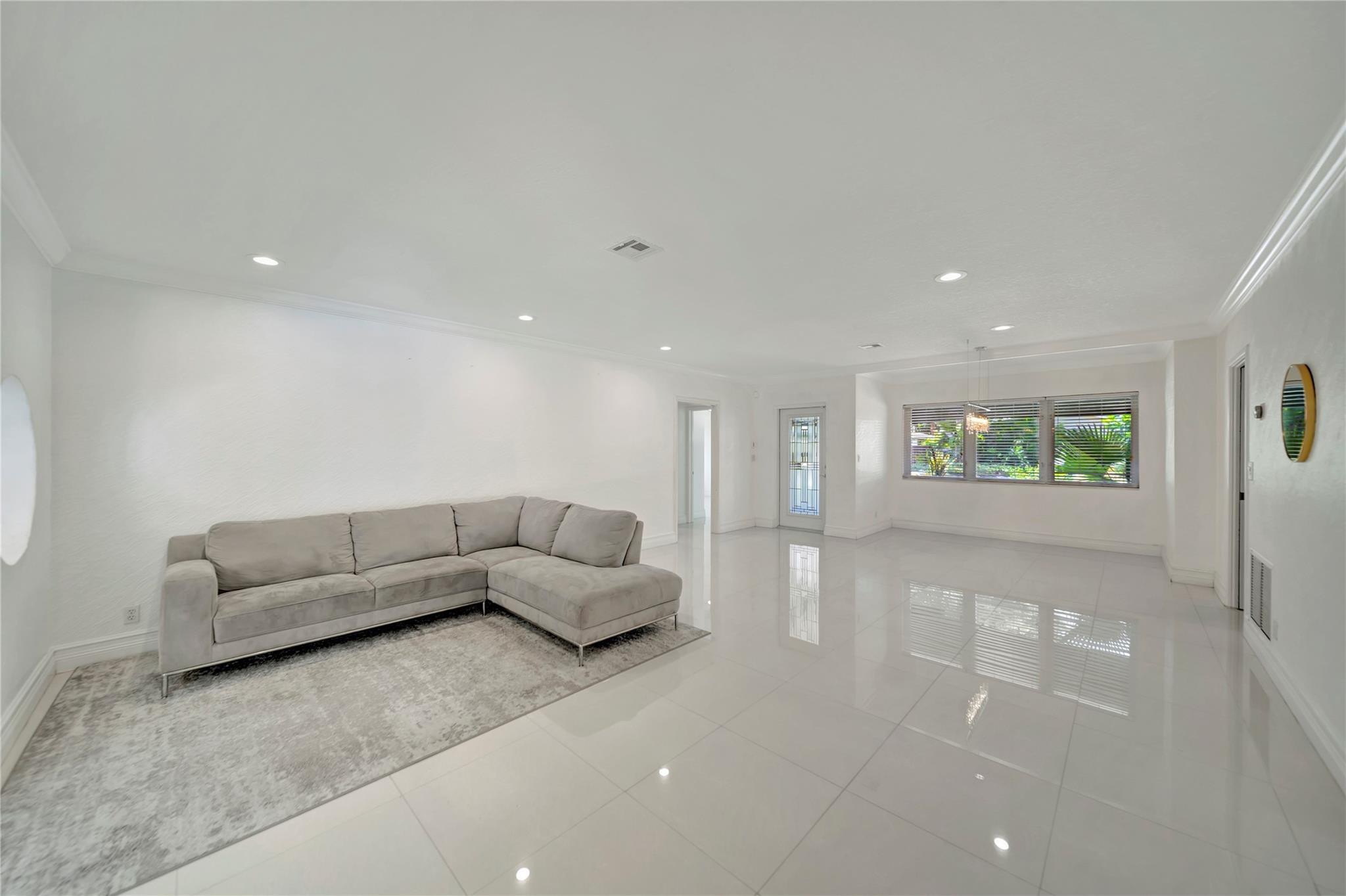 2524 NE 26th Terrace