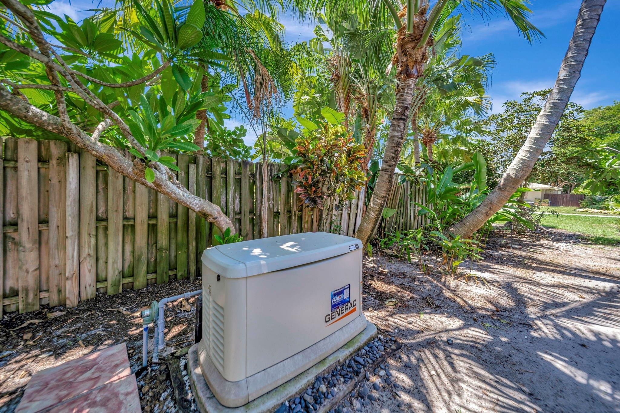 2524 NE 26th Terrace