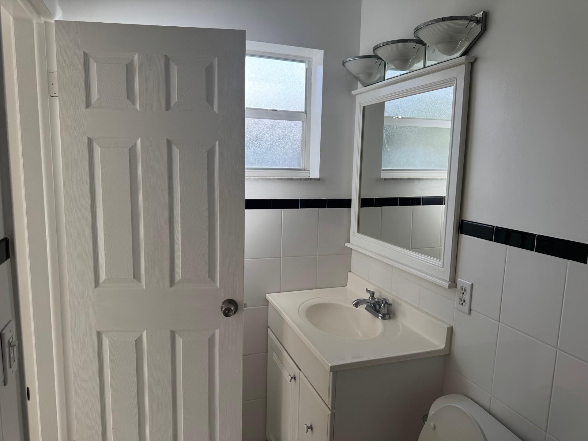 439 NE 33rd Street