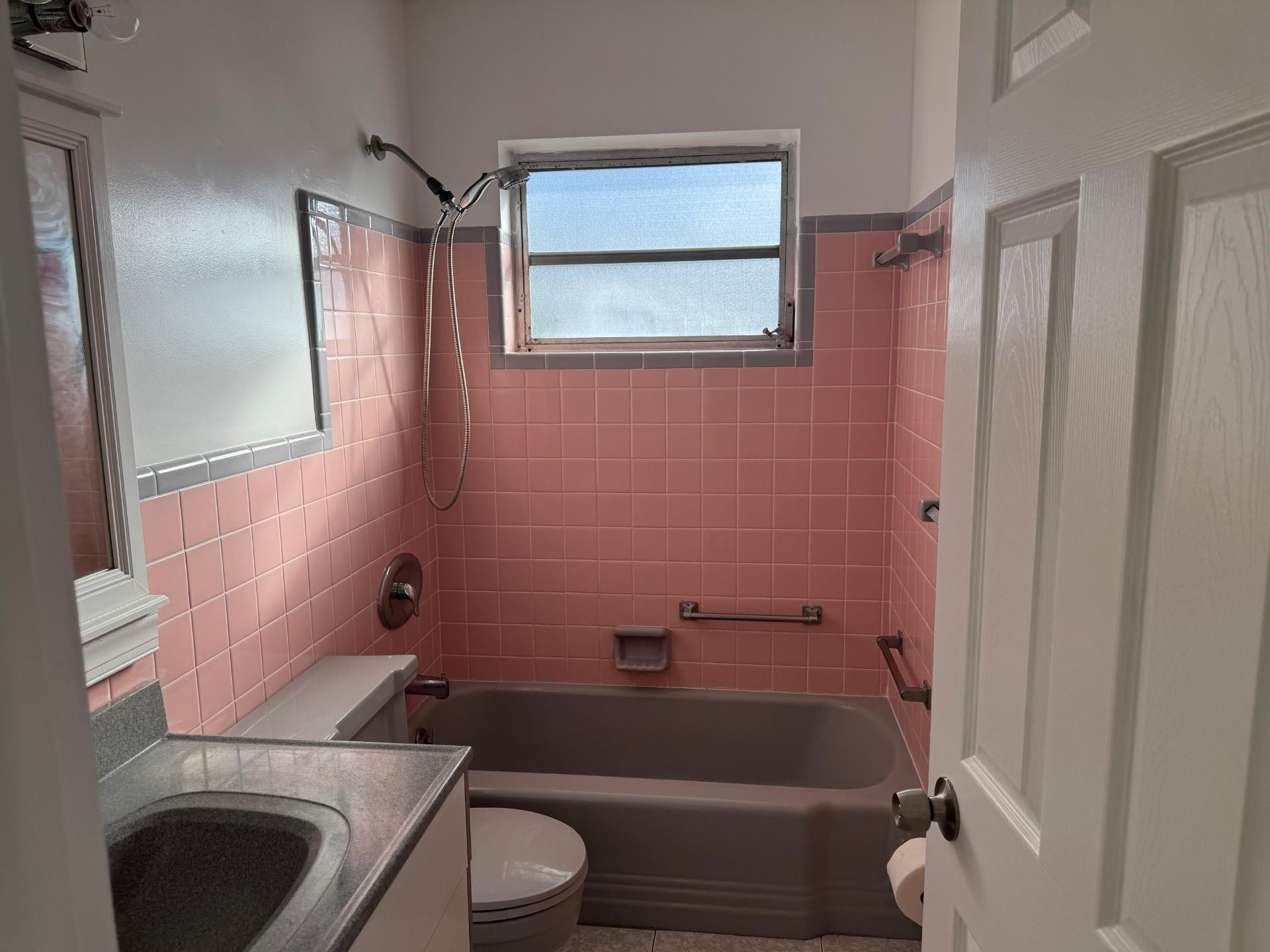 439 NE 33rd Street