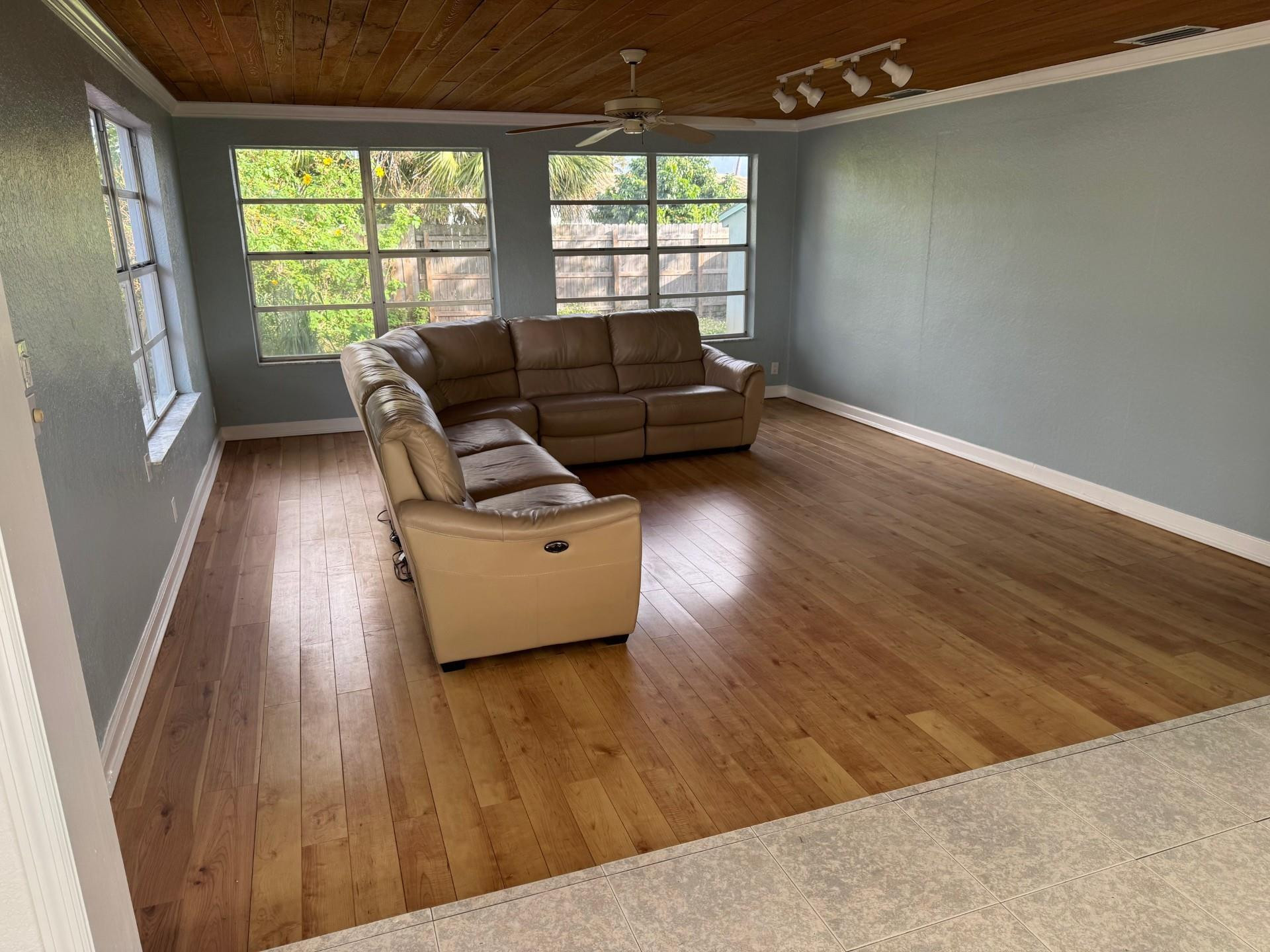 439 NE 33rd Street