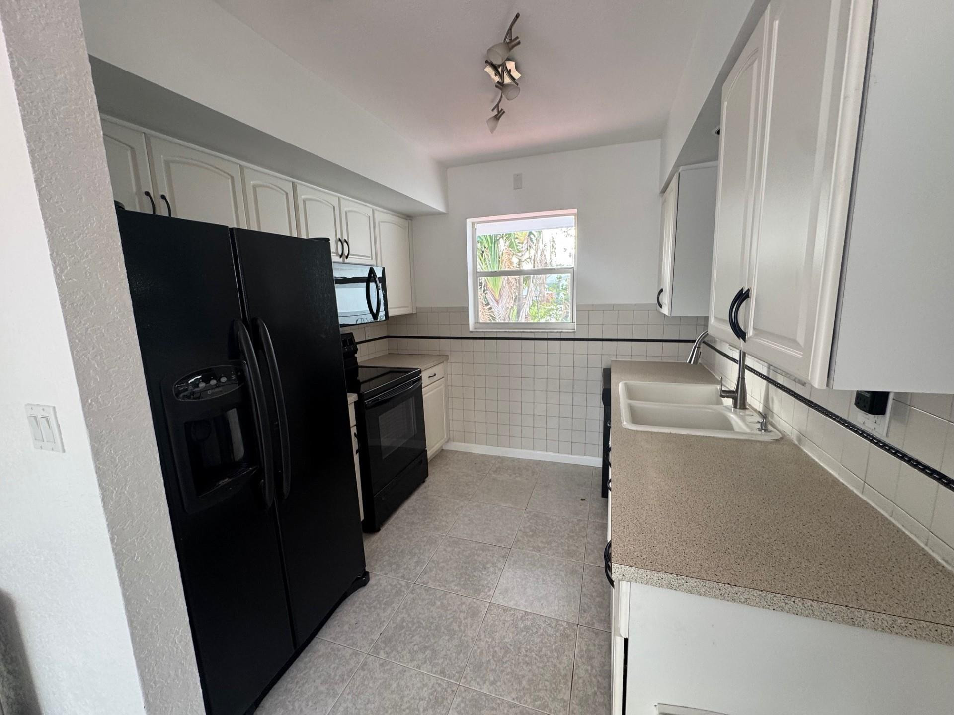 439 NE 33rd Street