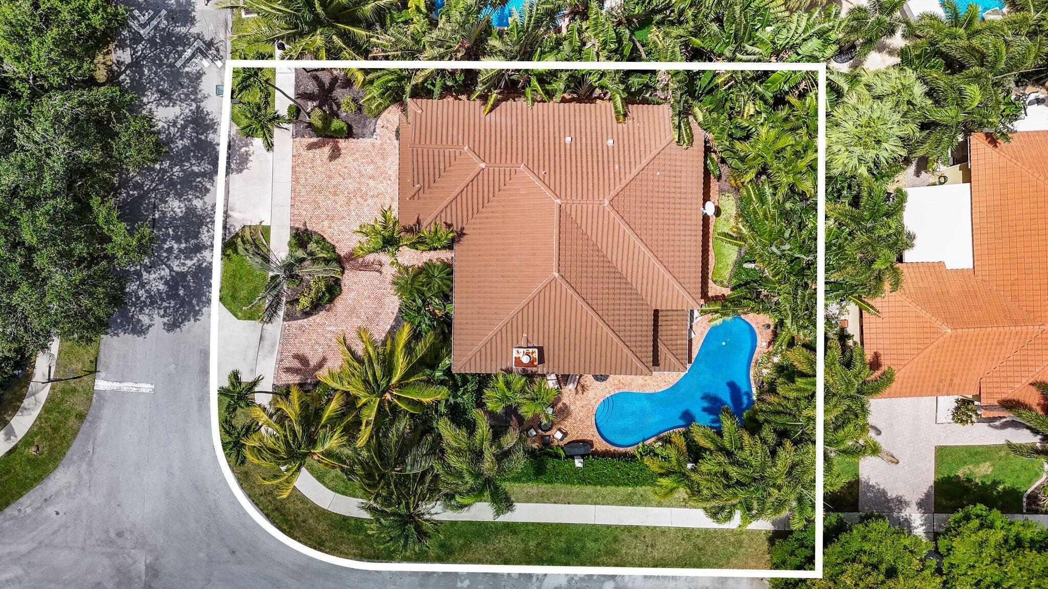 305 SW 17th Street
