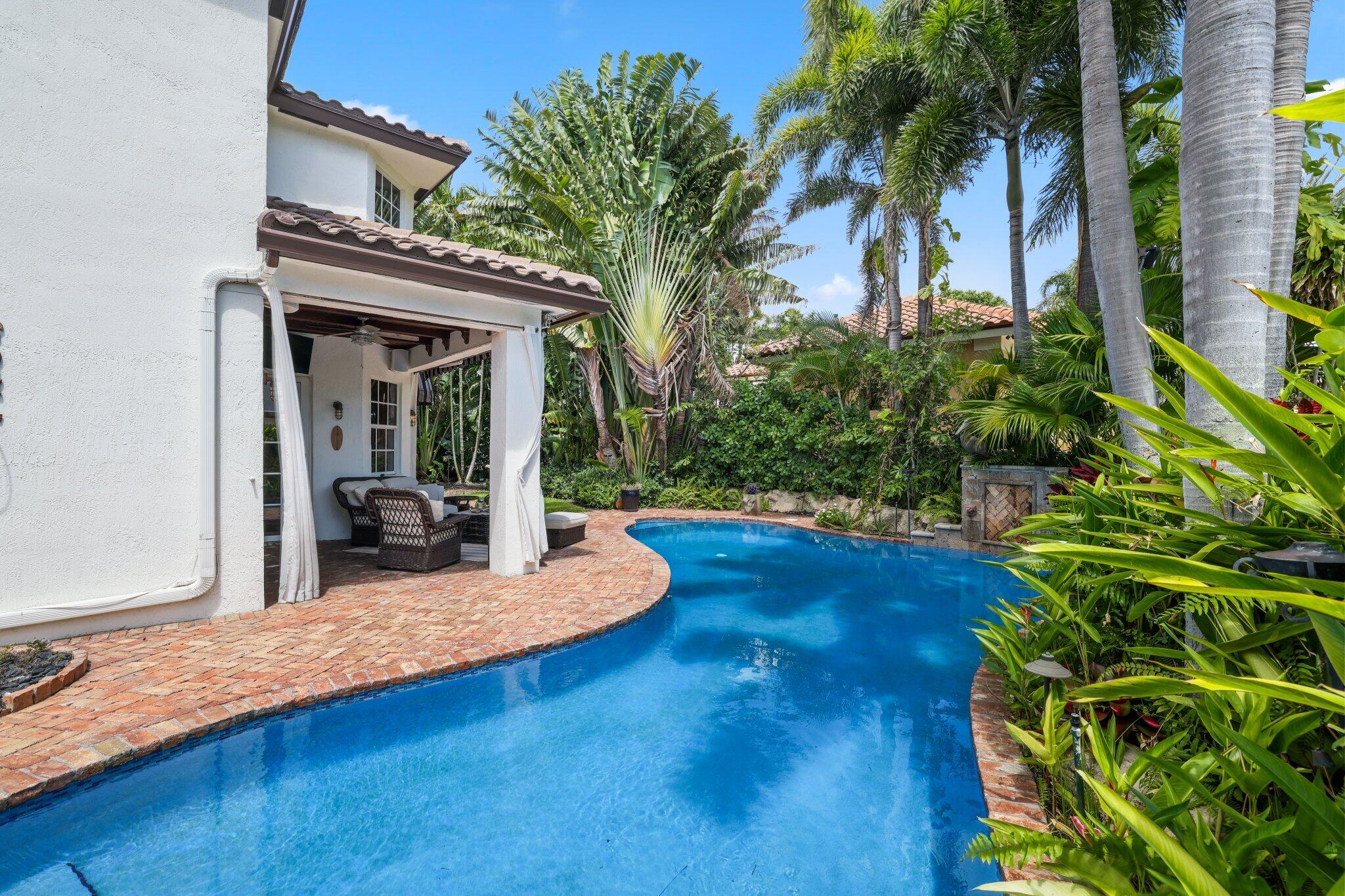 305 SW 17th Street