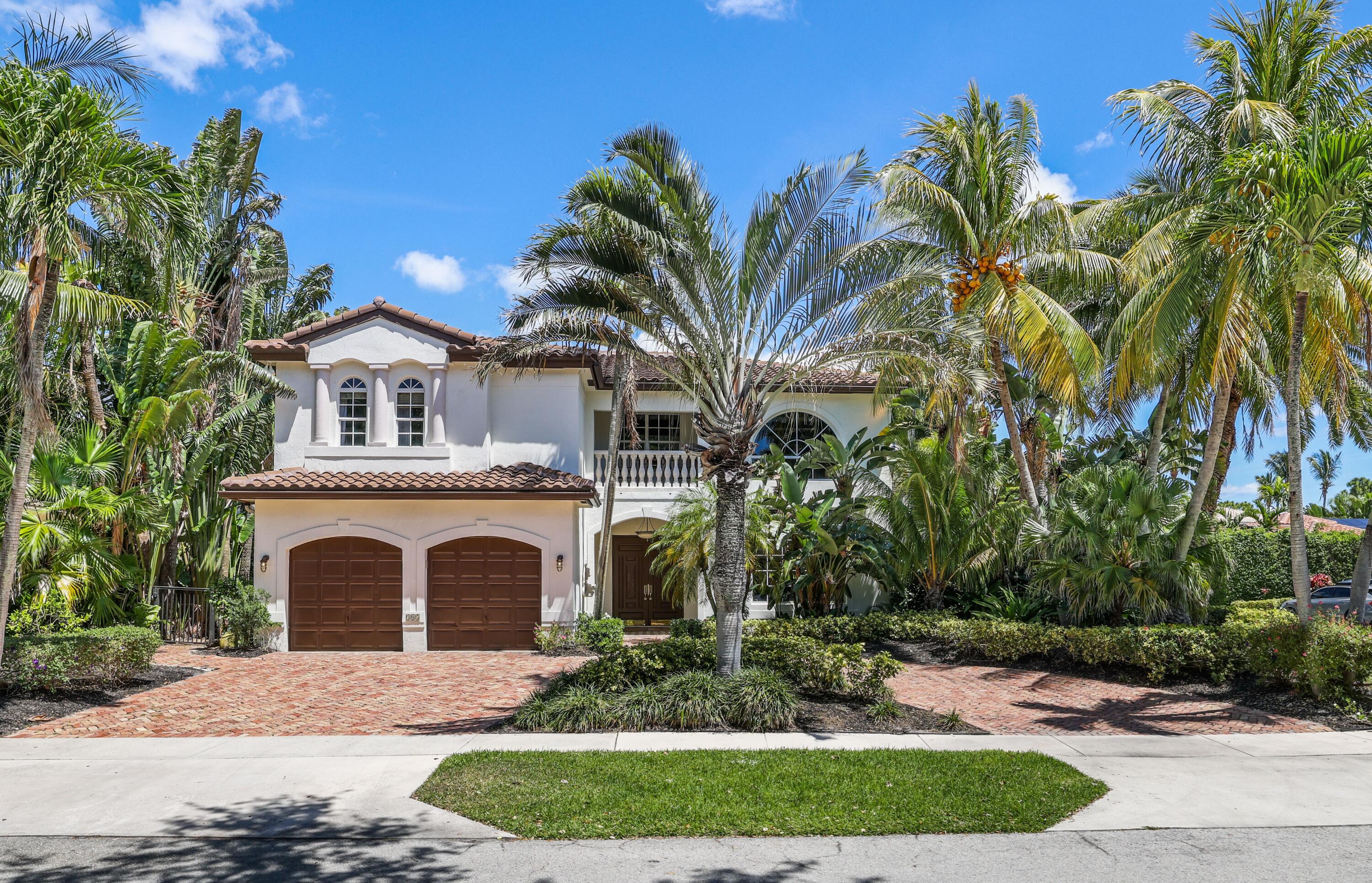 305 SW 17th Street
