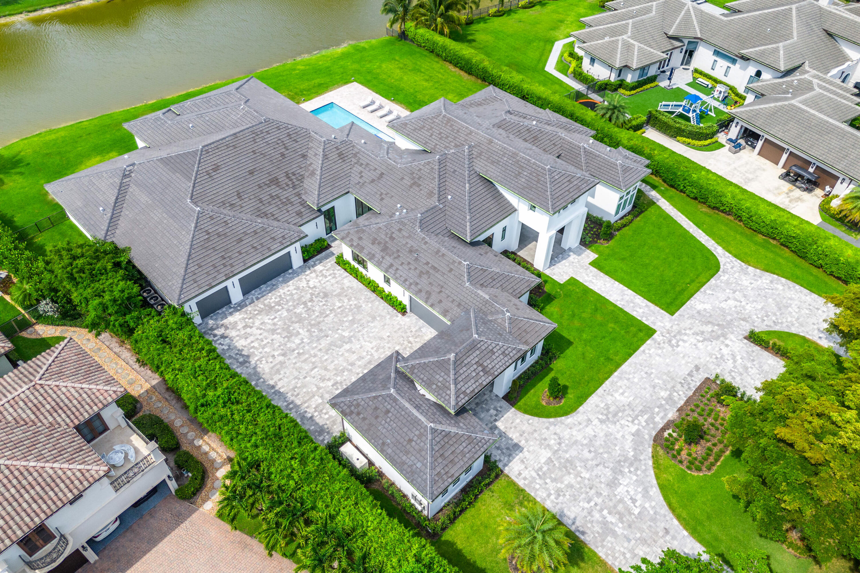 8719 Twin Lake Drive