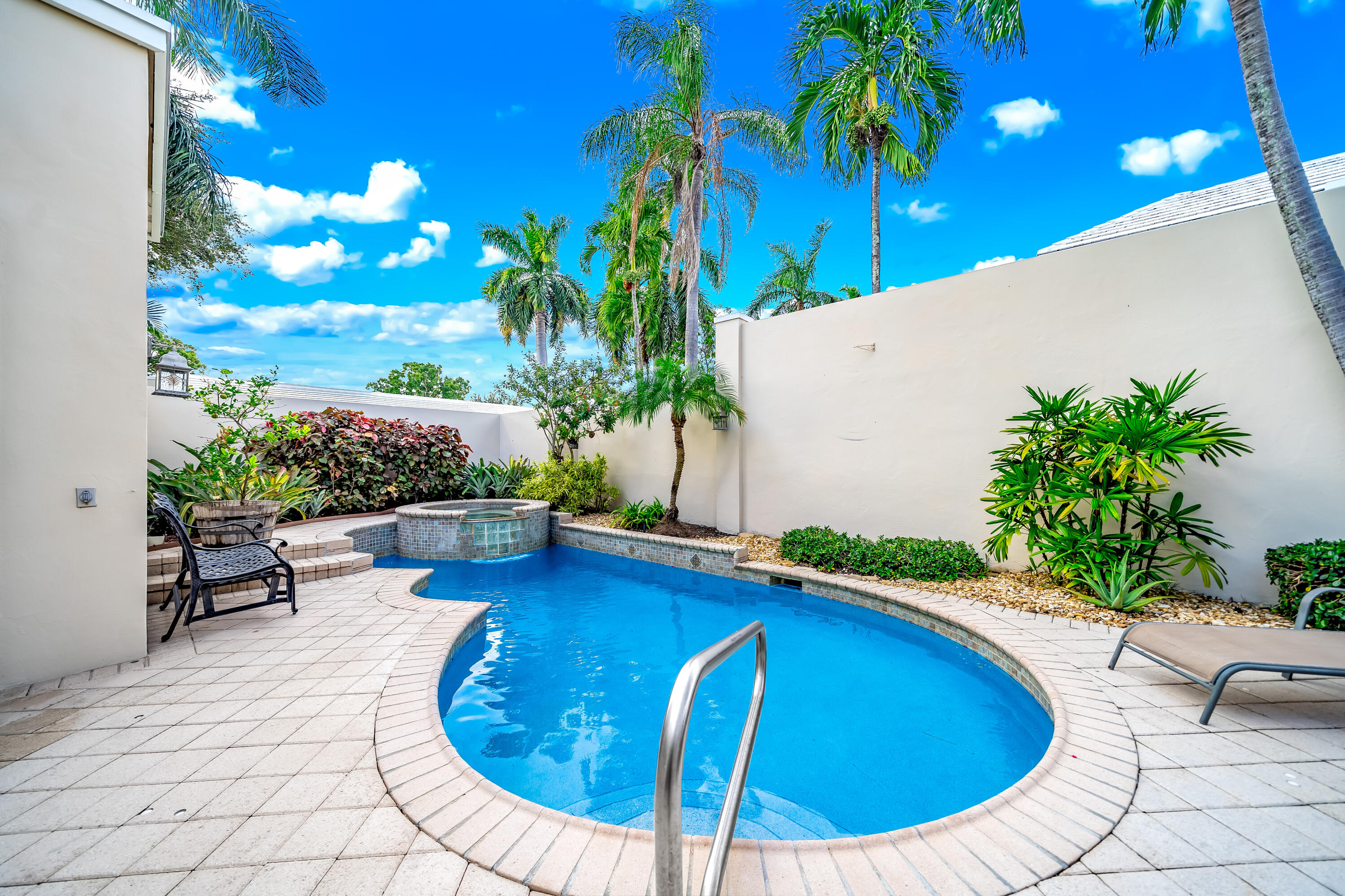 17252 Bermuda Village Drive