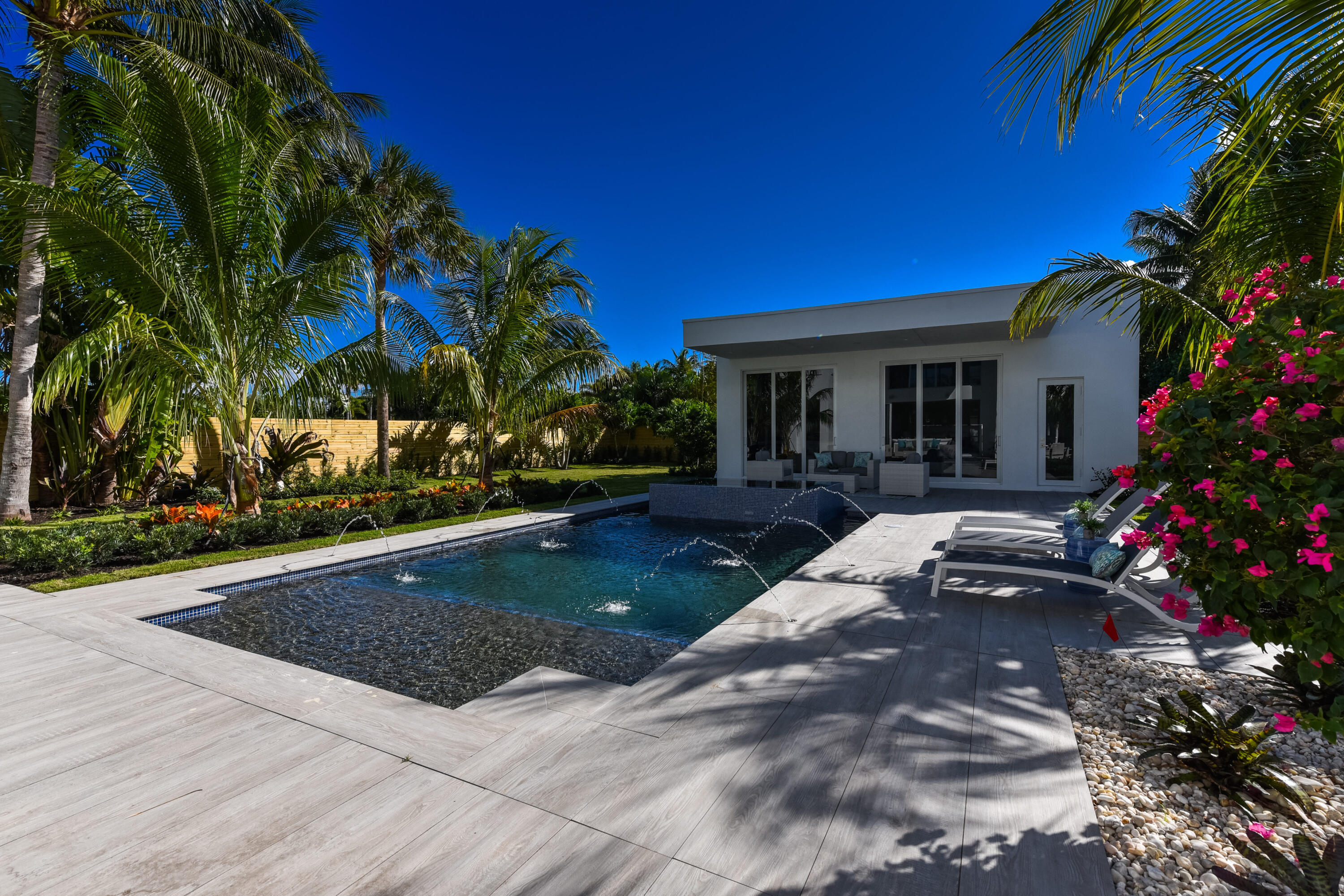 2627 NE 14th Street