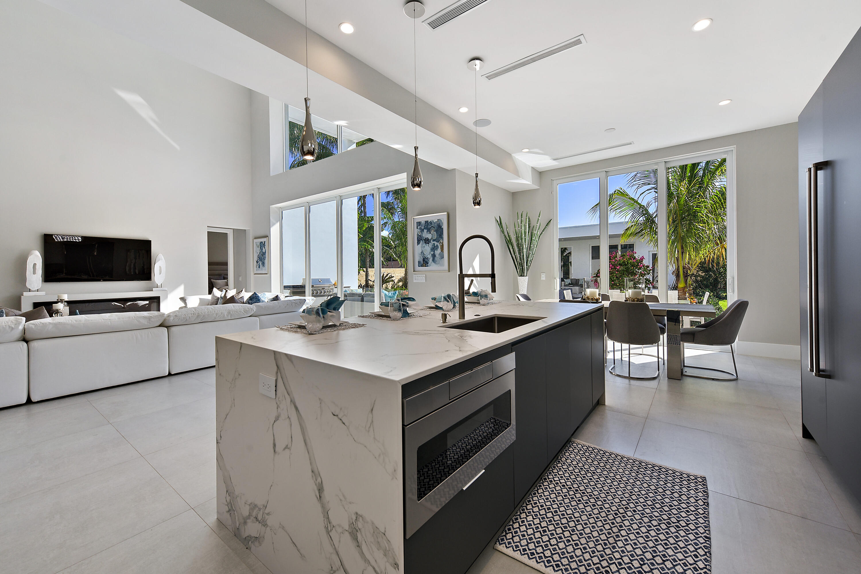 2627 NE 14th Street