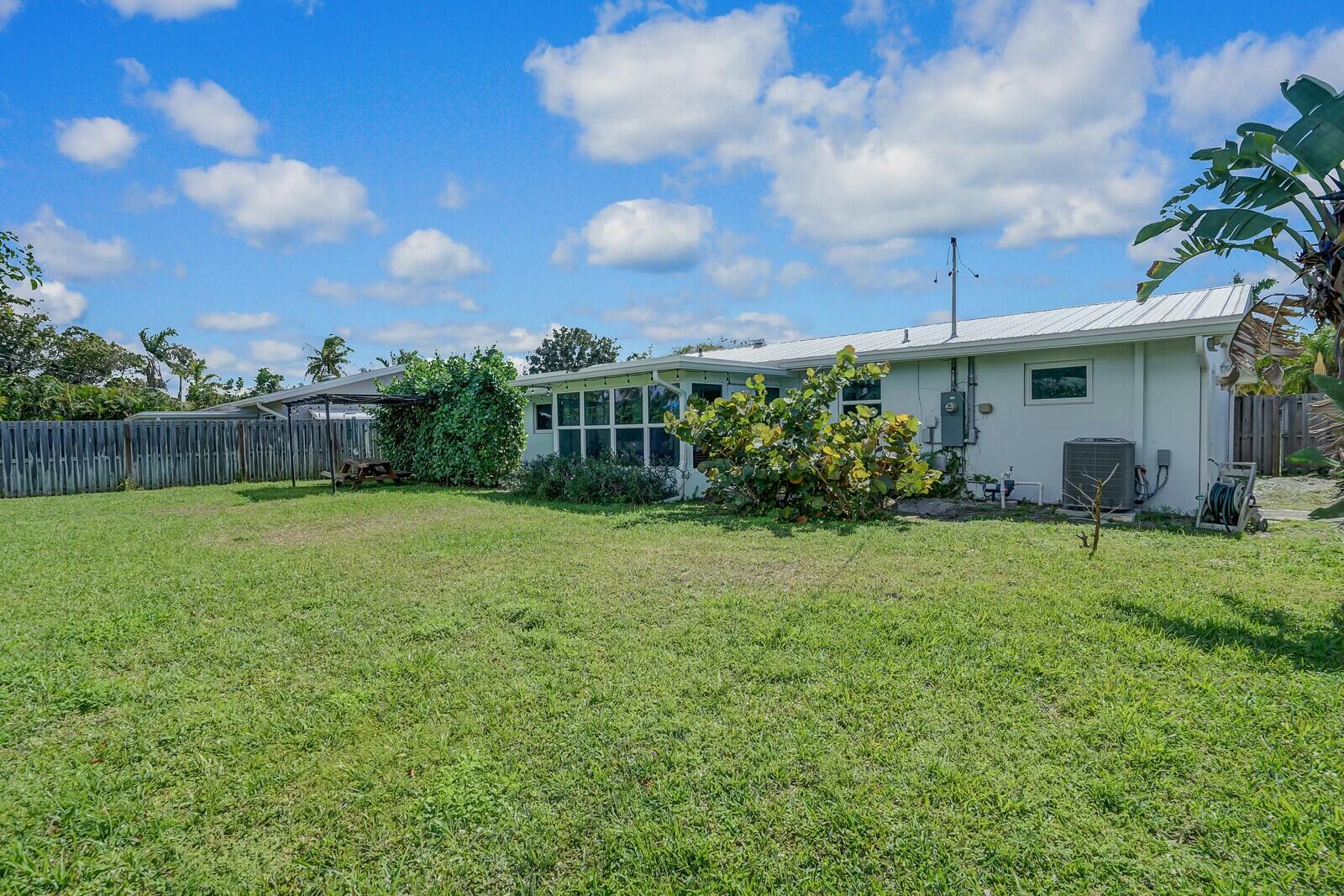455 NE 34th Street