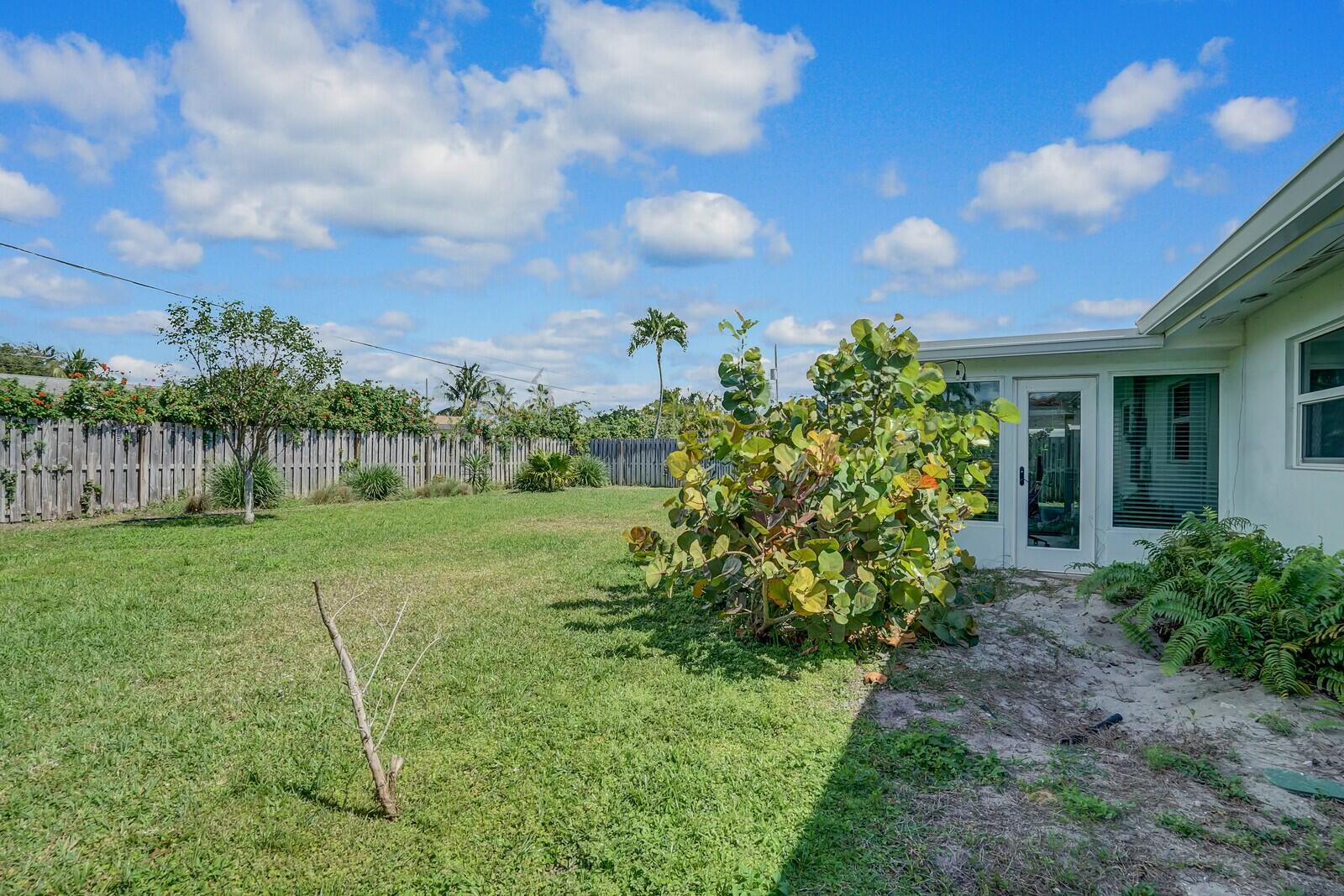 455 NE 34th Street