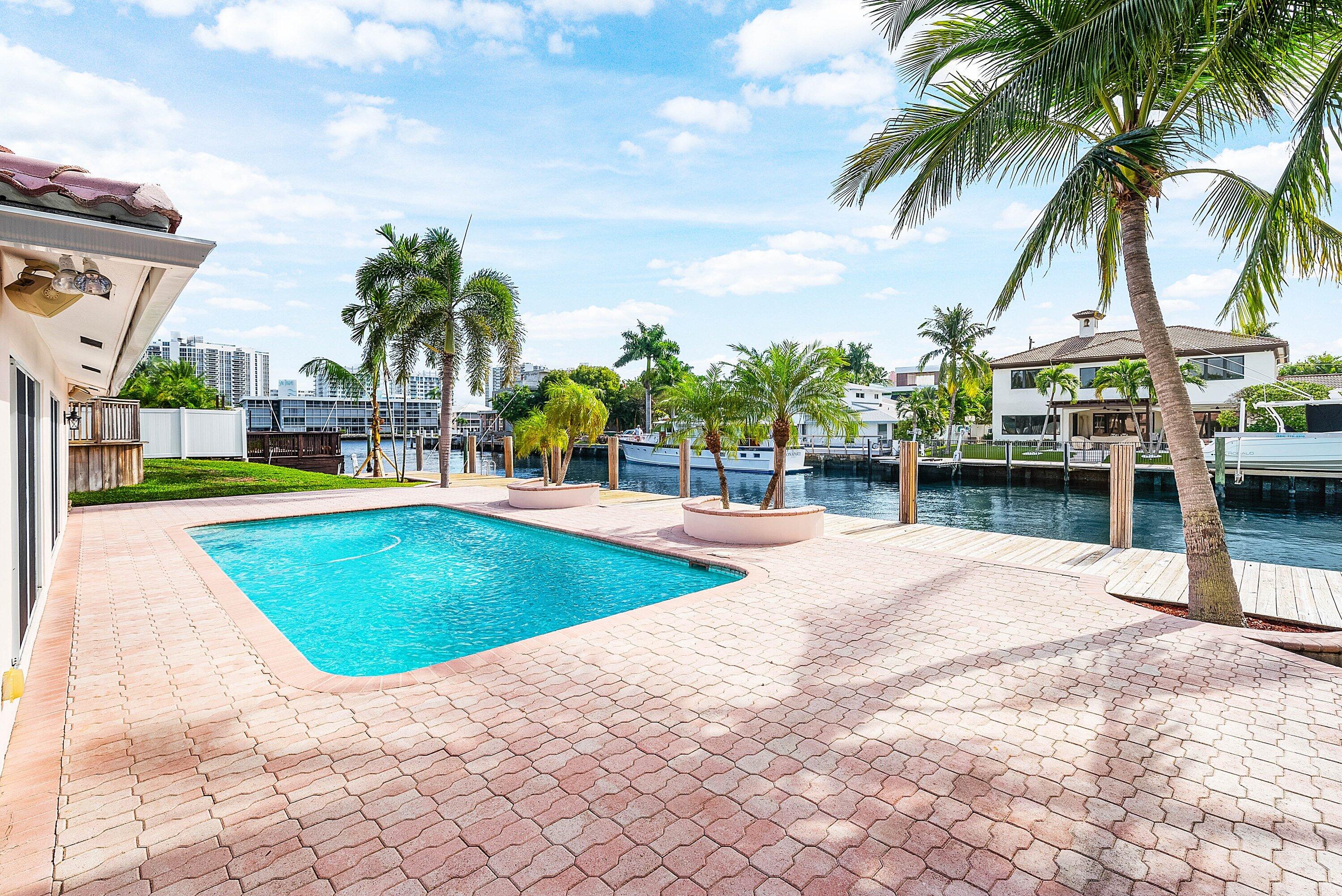 2872 NE 29th Street