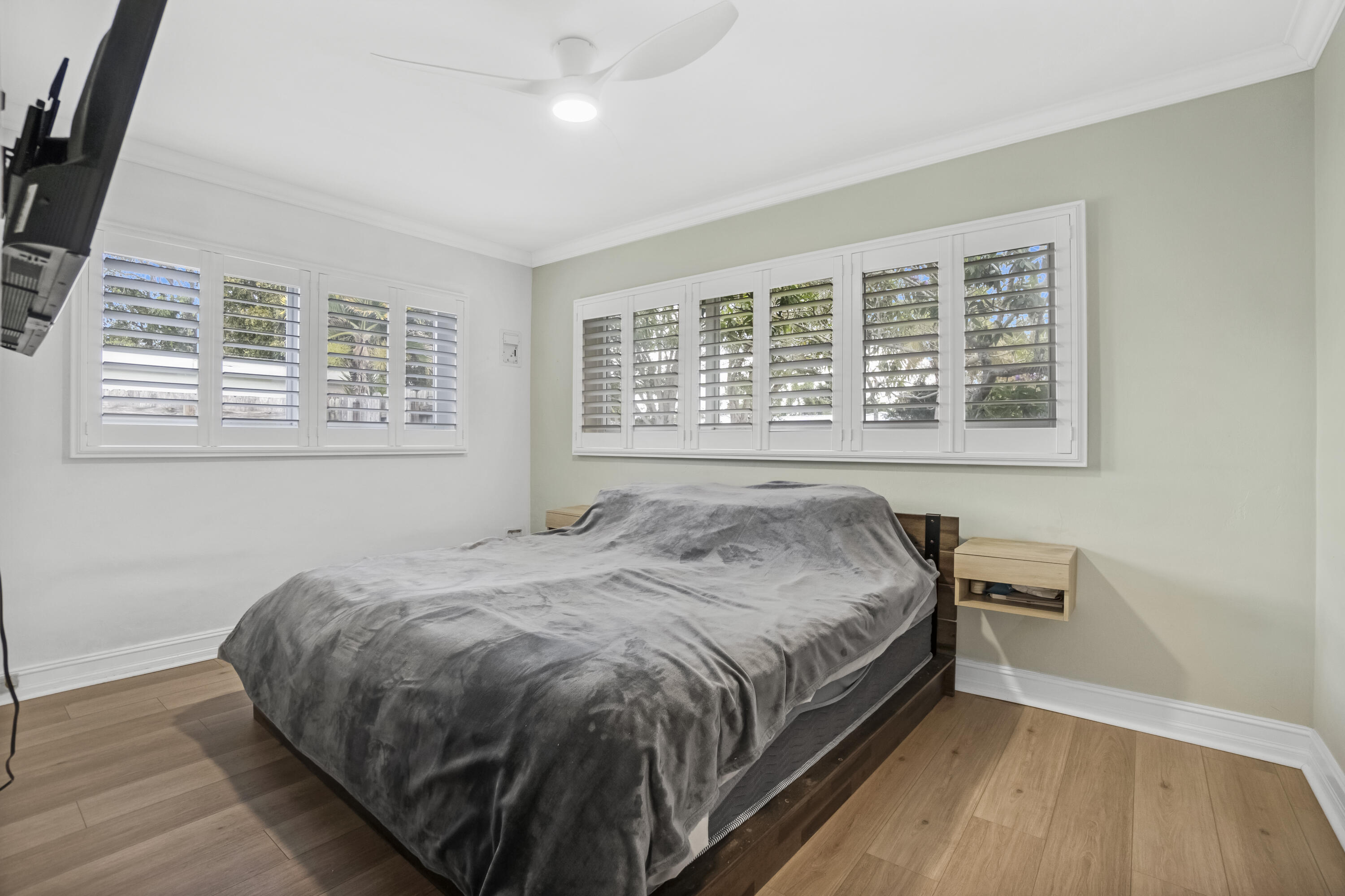 351 NE 28th Road