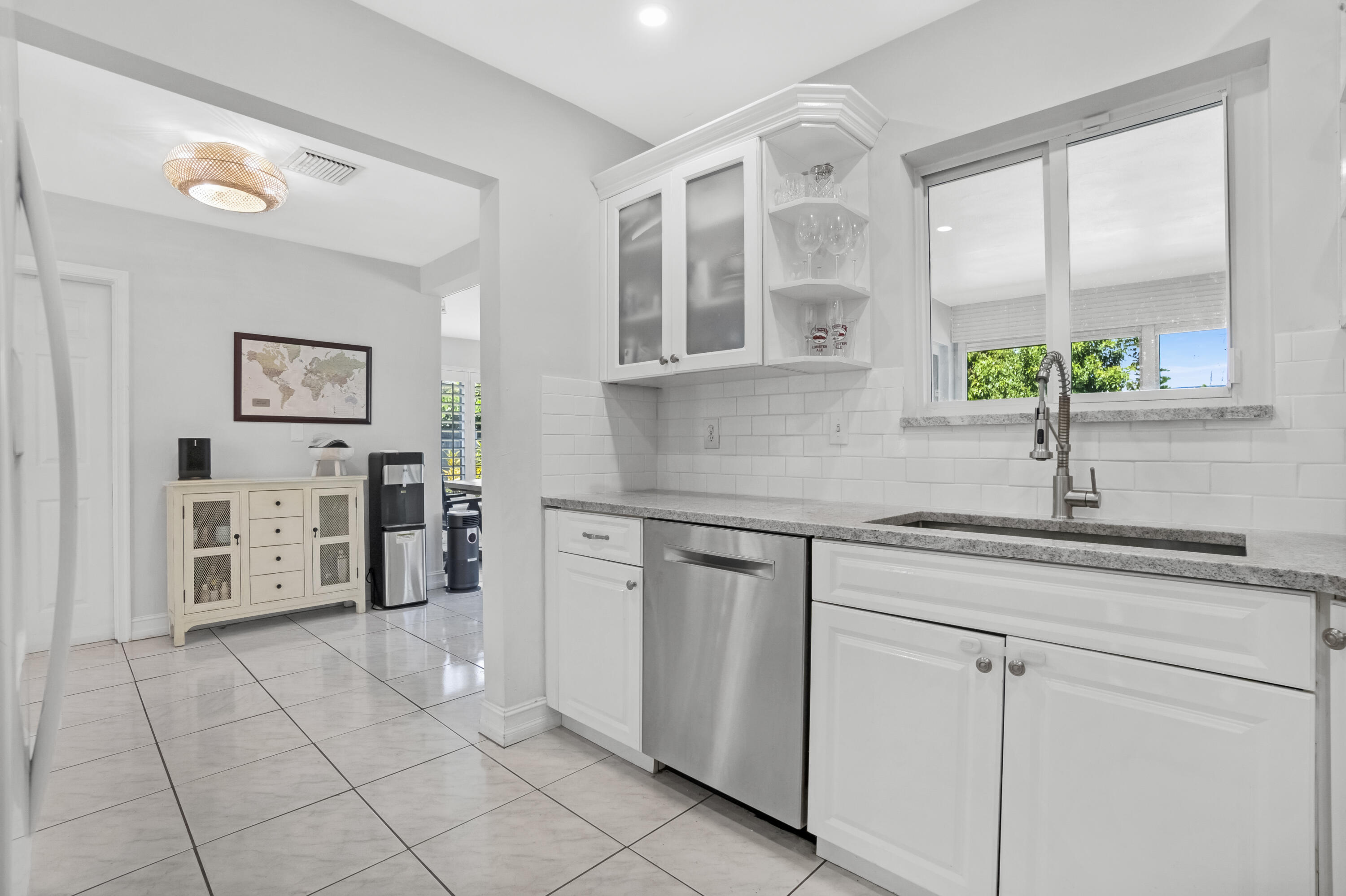 351 NE 28th Road