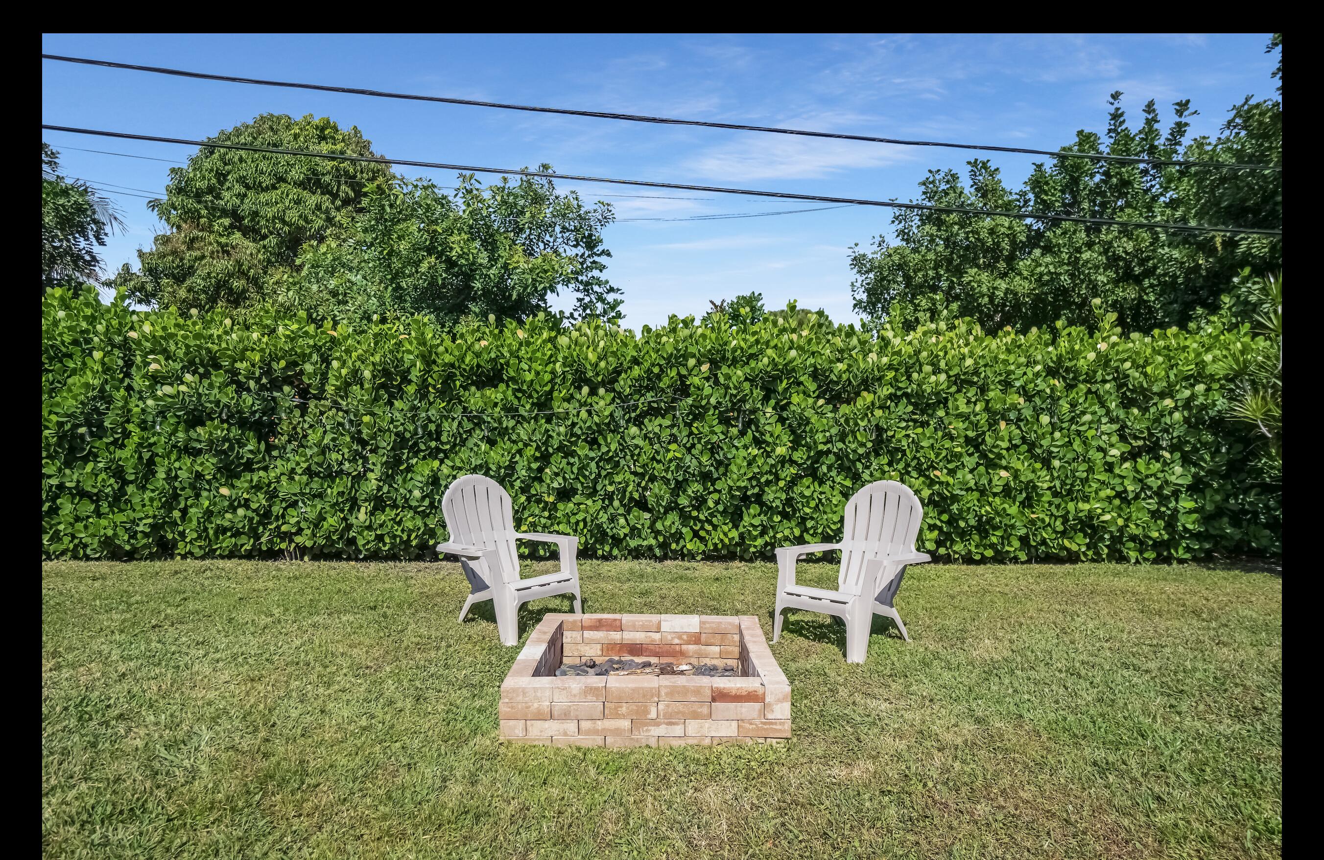 351 NE 28th Road