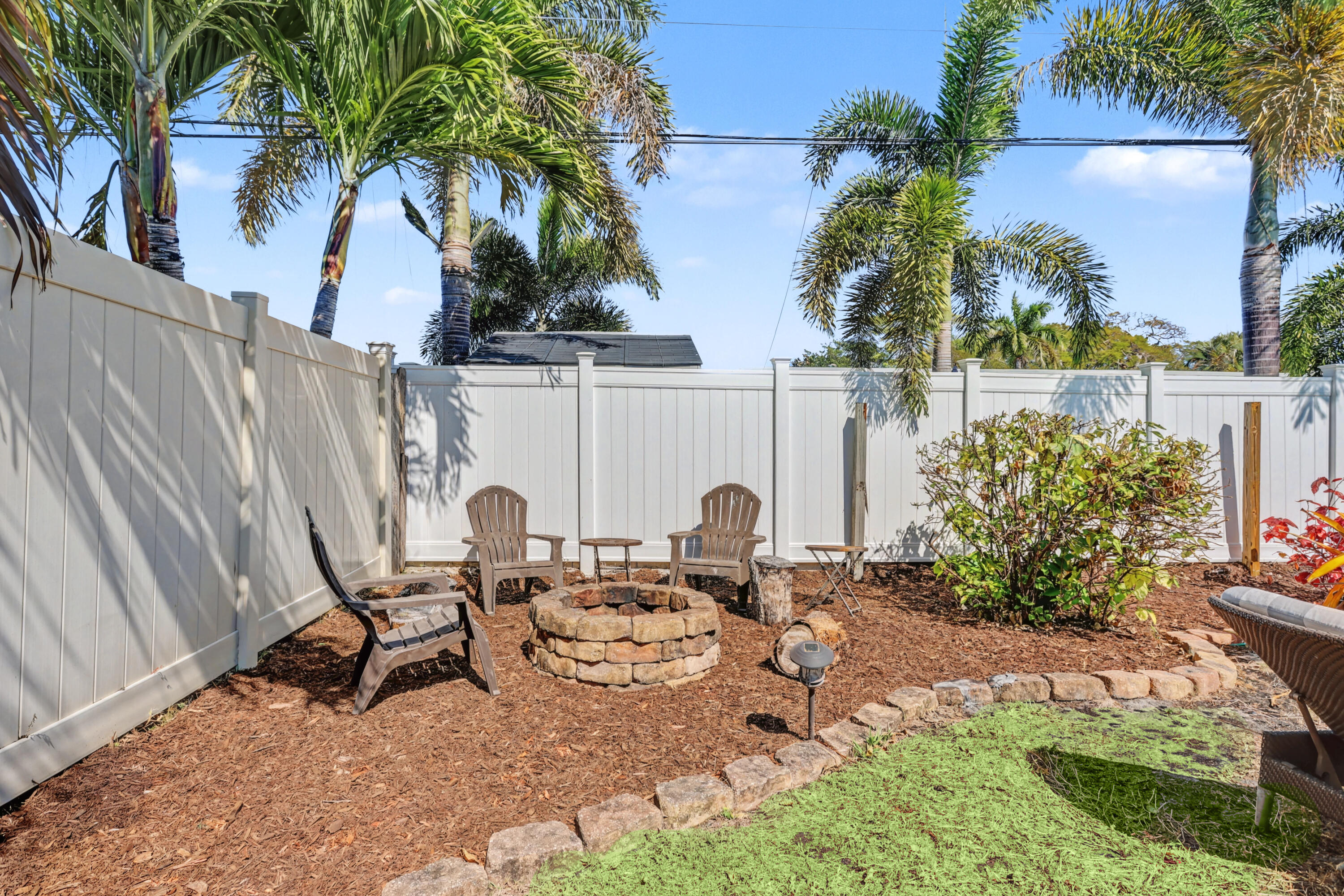 355 NE 23rd Way