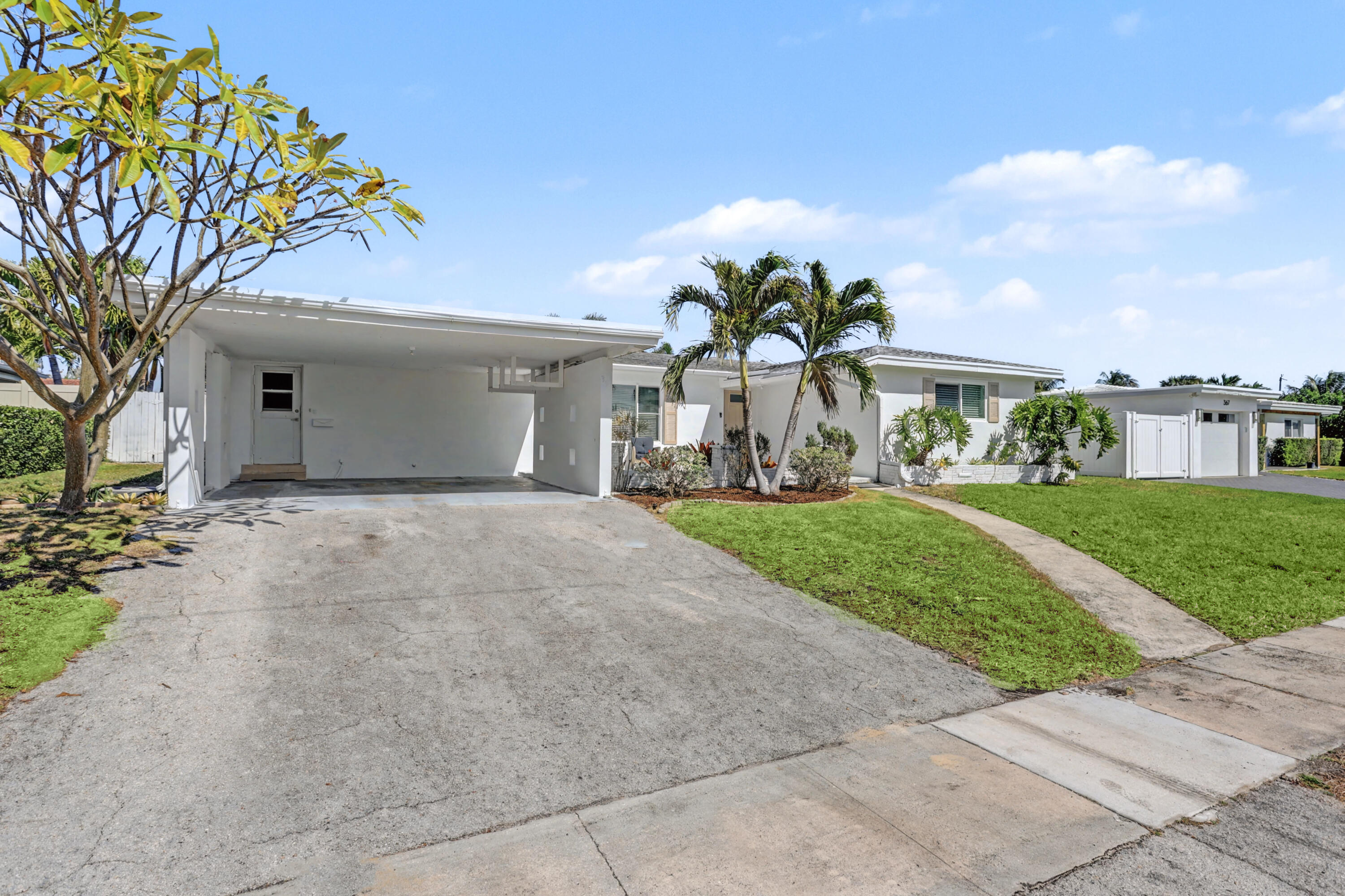 355 NE 23rd Way