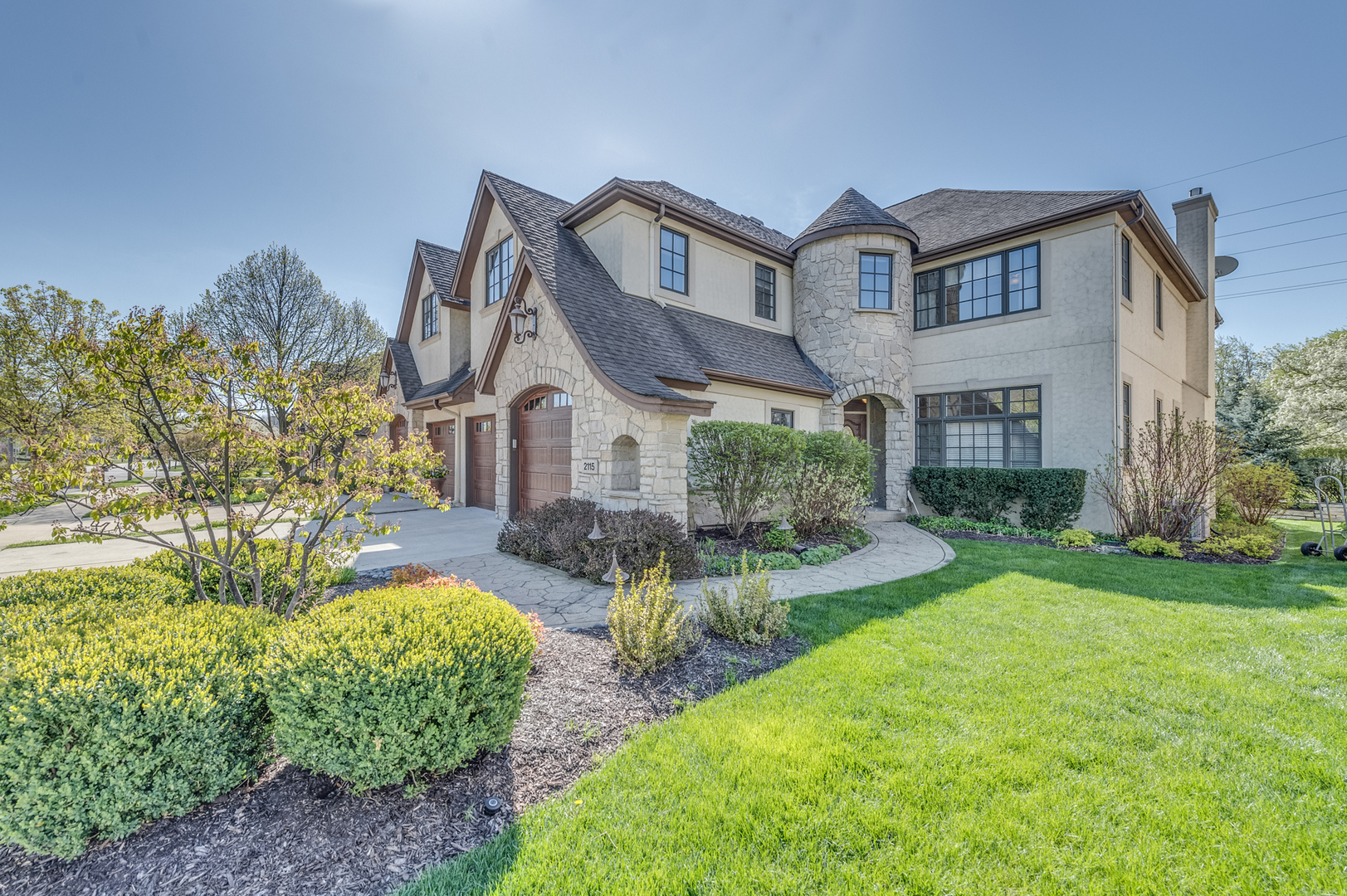 2115 Lillian Lane