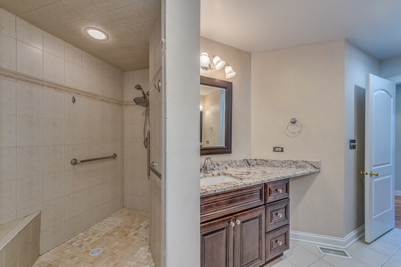 2115 Lillian Lane