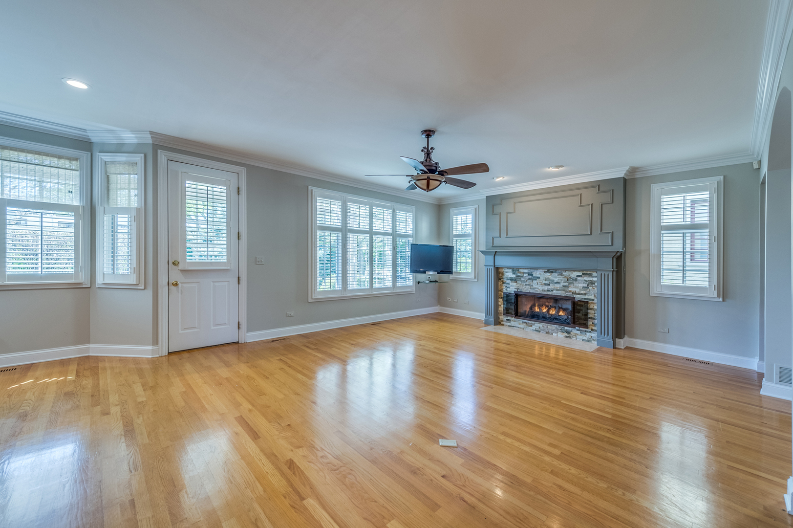 2115 Lillian Lane