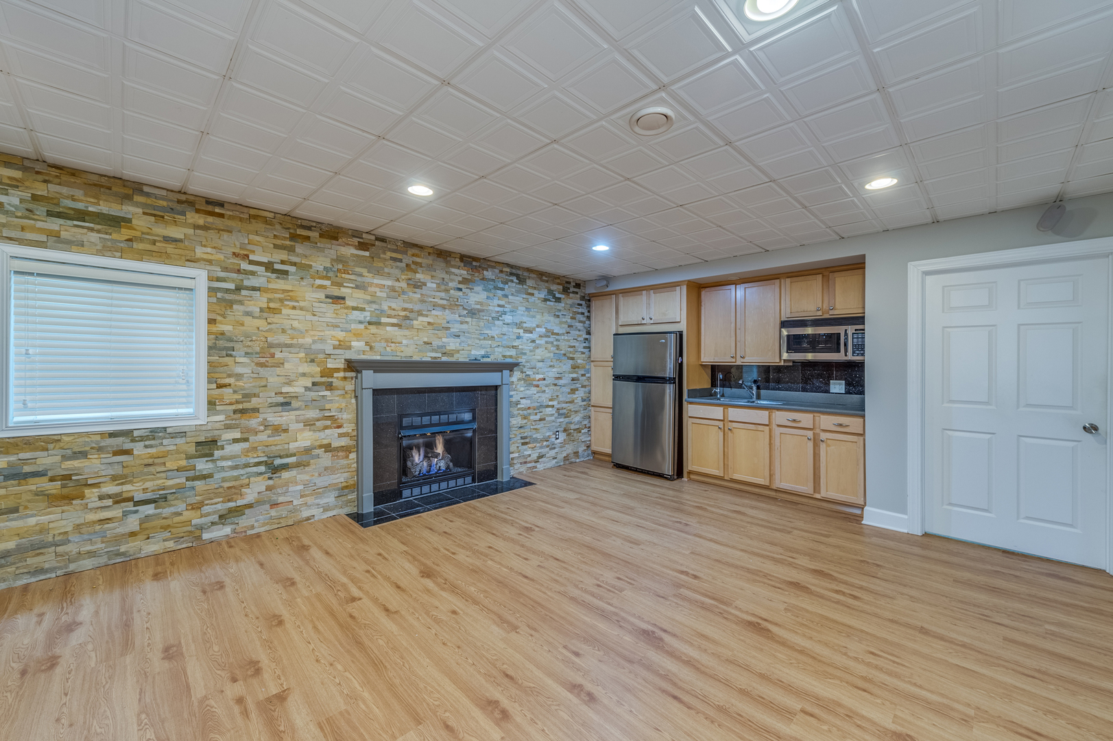 2115 Lillian Lane