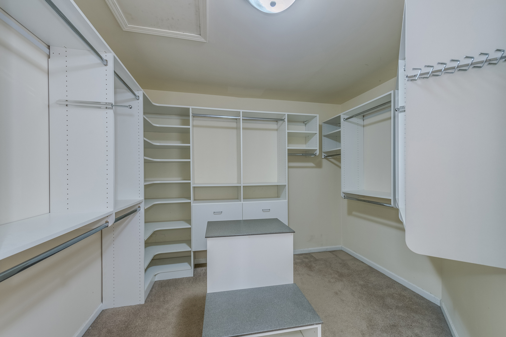 2115 Lillian Lane